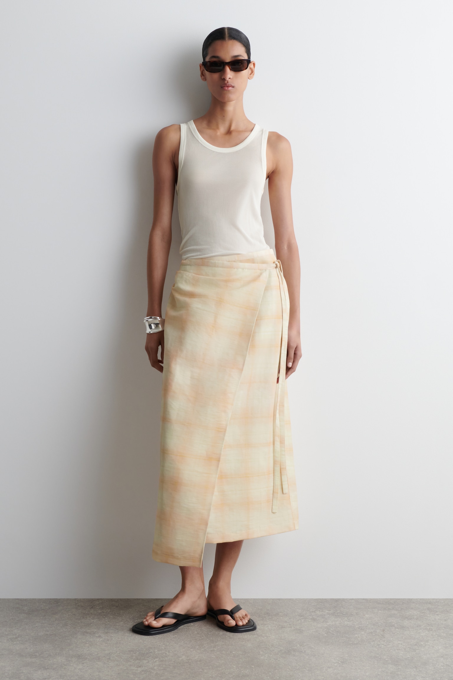 CHECKED MIDI WRAP SKIRT - APRICOT / CHECKED