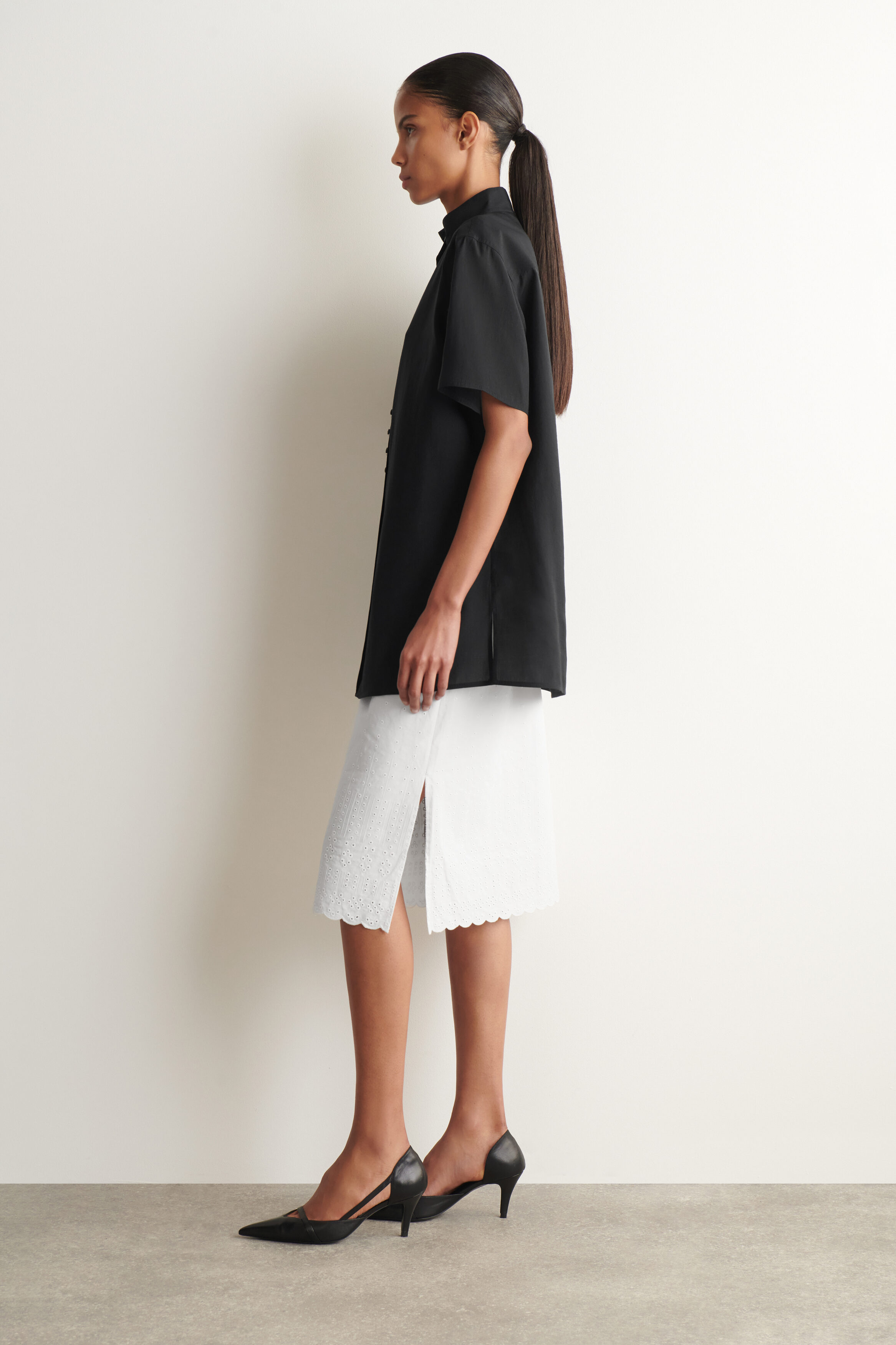FLUID HIGH-COLLAR SHIRT - thumbnail 3