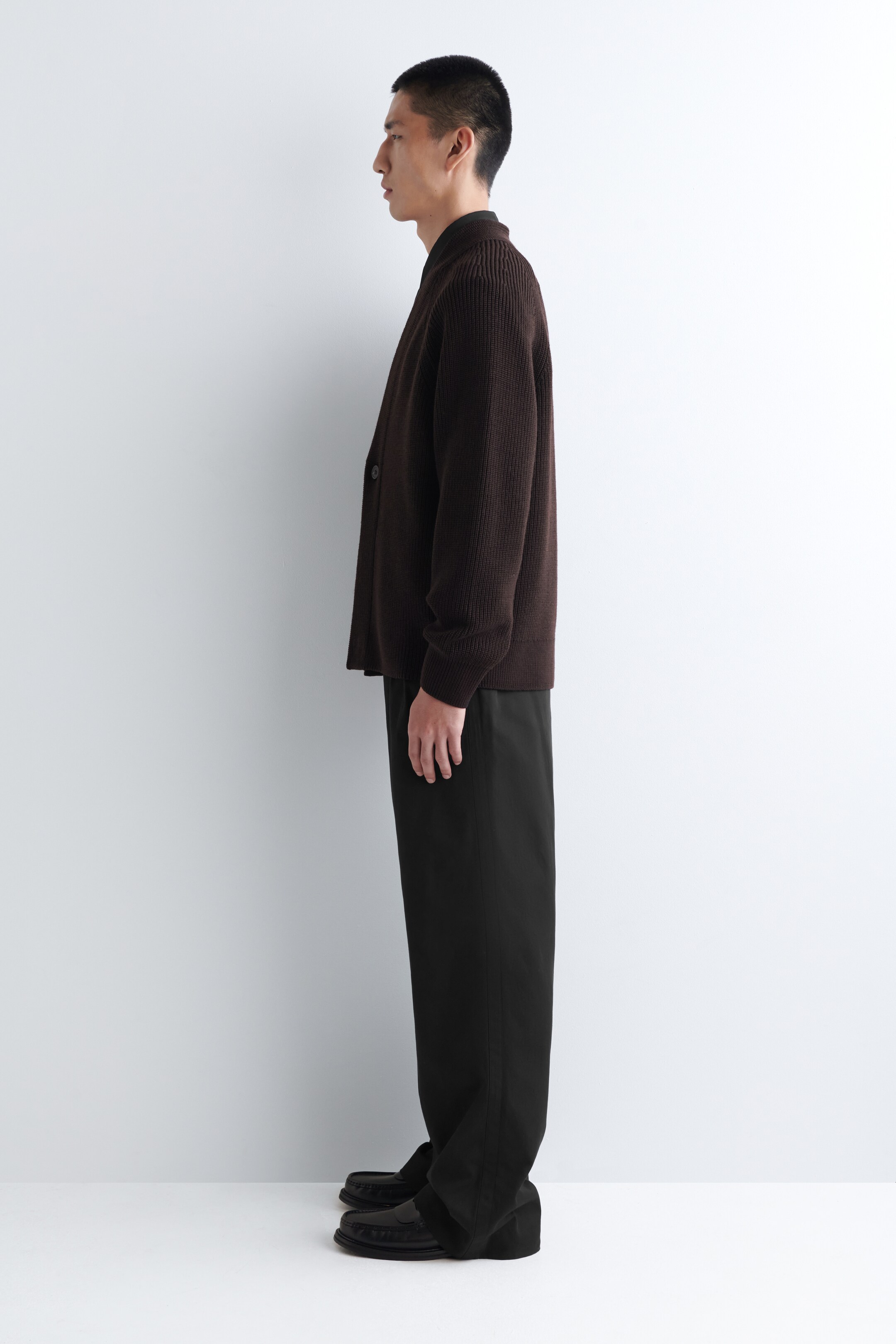 View larger image: CHUNKY RIBBED WOOL V-NECK CARDIGAN - DARK BROWN - Men | H&M GB 4