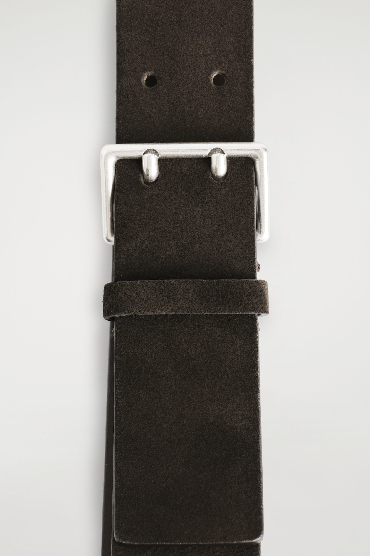 DOUBLE-PRONG SUEDE BELT — BROWN