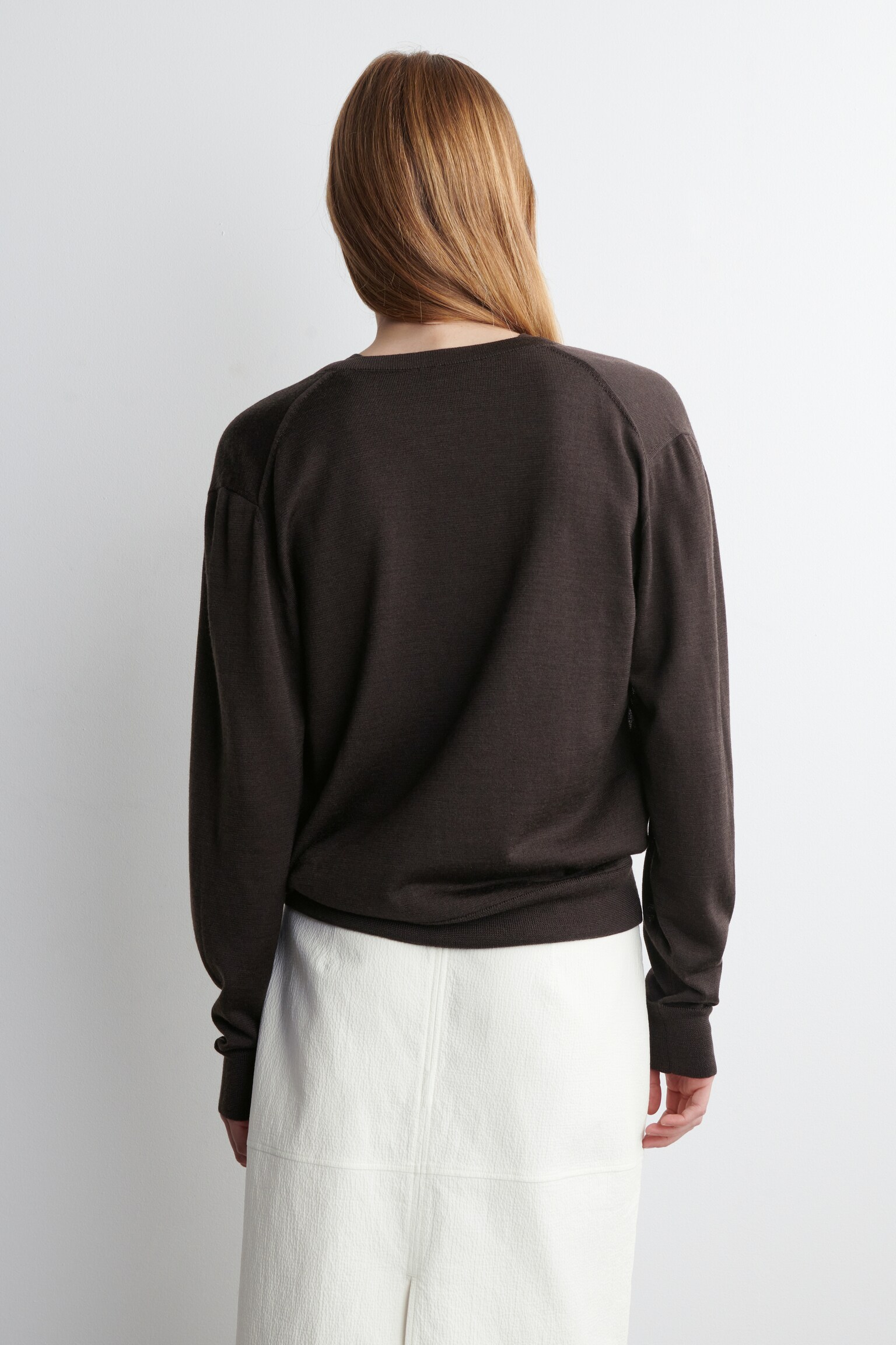 MEHRLAGIGE STRICKJACKE AUS MERINOWOLLE - DUNKELBRAUN - 5