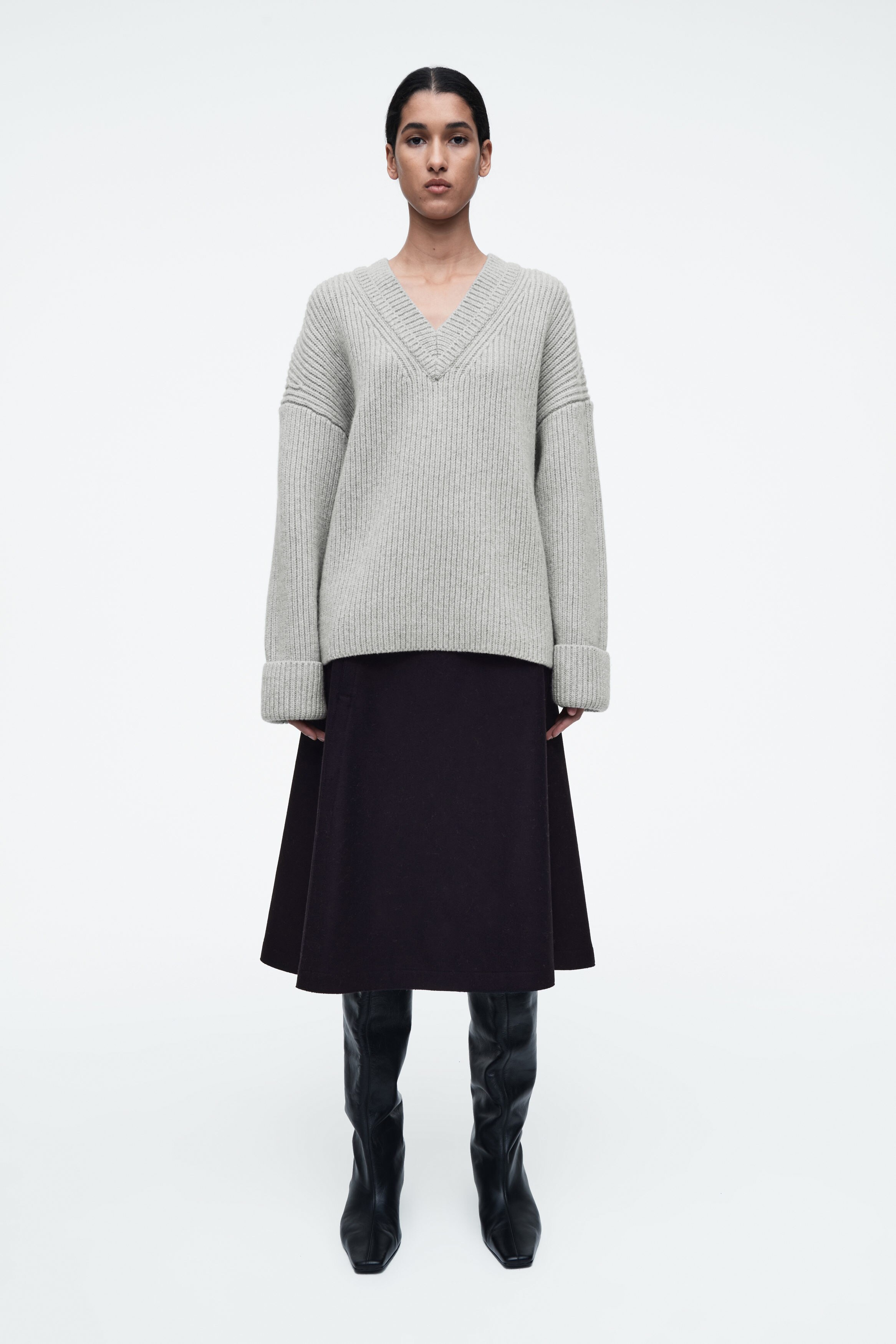ニット セーター KUME/クメ V-neck Superfine Merino Wool Sweater ウールセーター レディース PRODIGAL ウール 100％ 3G スラブ セーター ニット プルオーバー