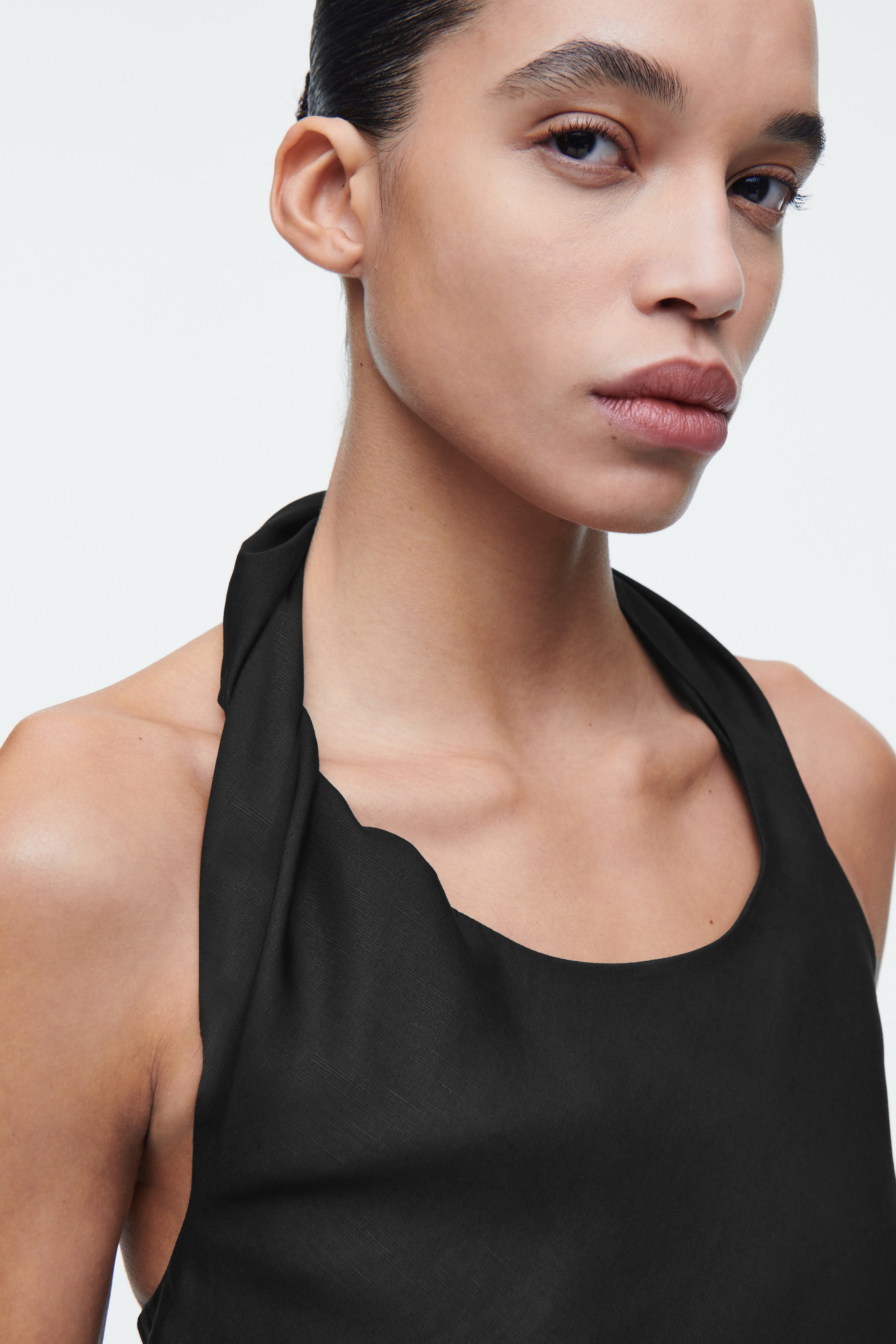 Grotere afbeelding bekijken: TWIST-DETAIL TOP IN LINNENMIX - ZWART - DAMES | H&M BE 5