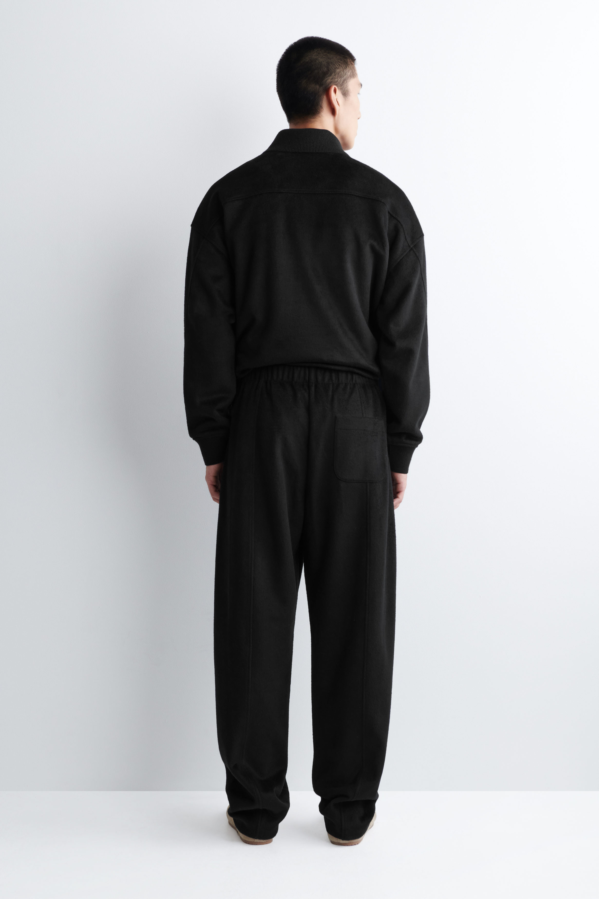 WOOL-BLEND BARREL-LEG PANTS - thumbnail 4
