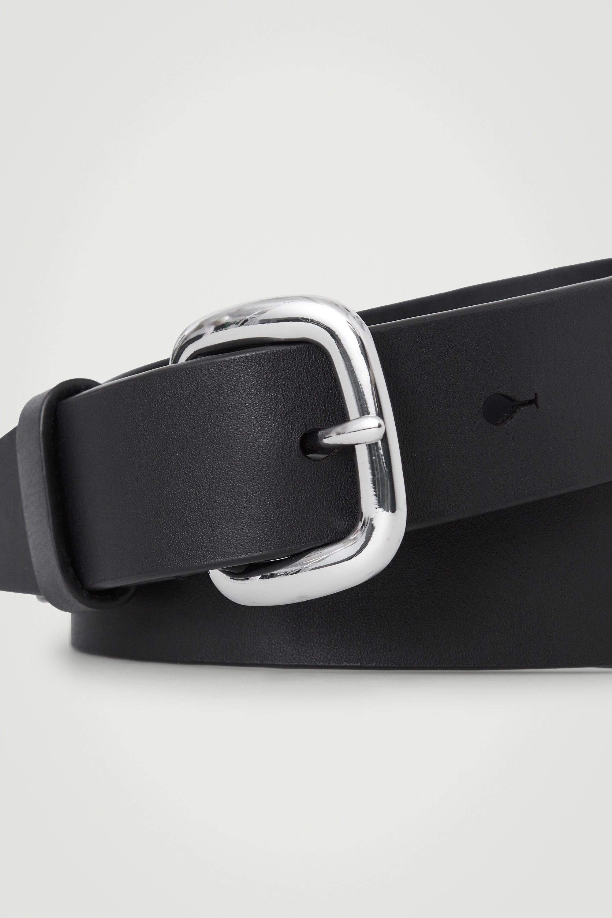 DlESELBELTHERサイズ28 LEATHER BELT - BLACK | COS