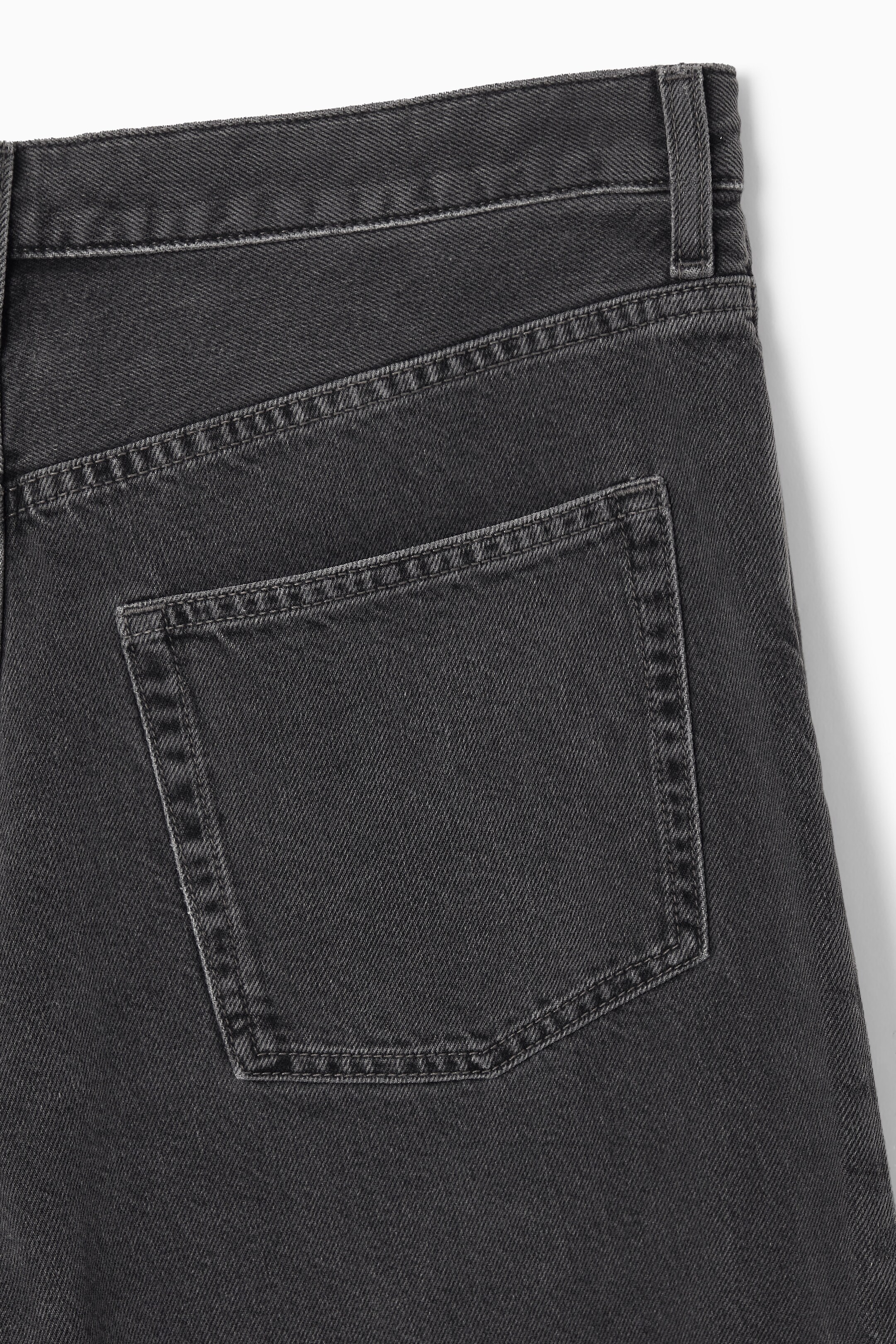 Grösseres Bild ansehen: HOSE AUS DENIM MIT BESONDERS WEITEM BEIN - SCHWARZ - DAMEN | H&M CH 2