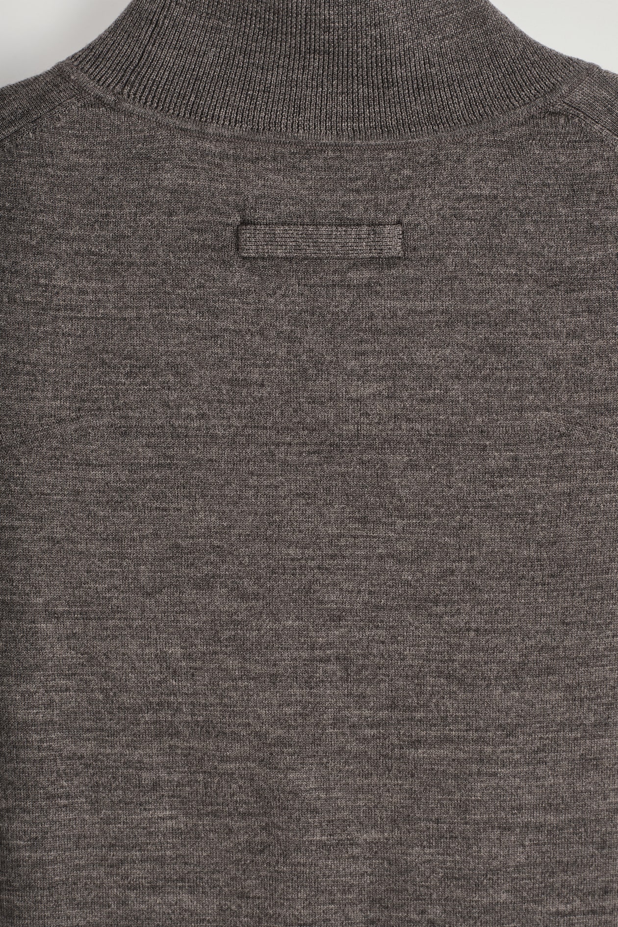 MERINO WOOL ROLL-NECK VEST — STONE MÉLANGE