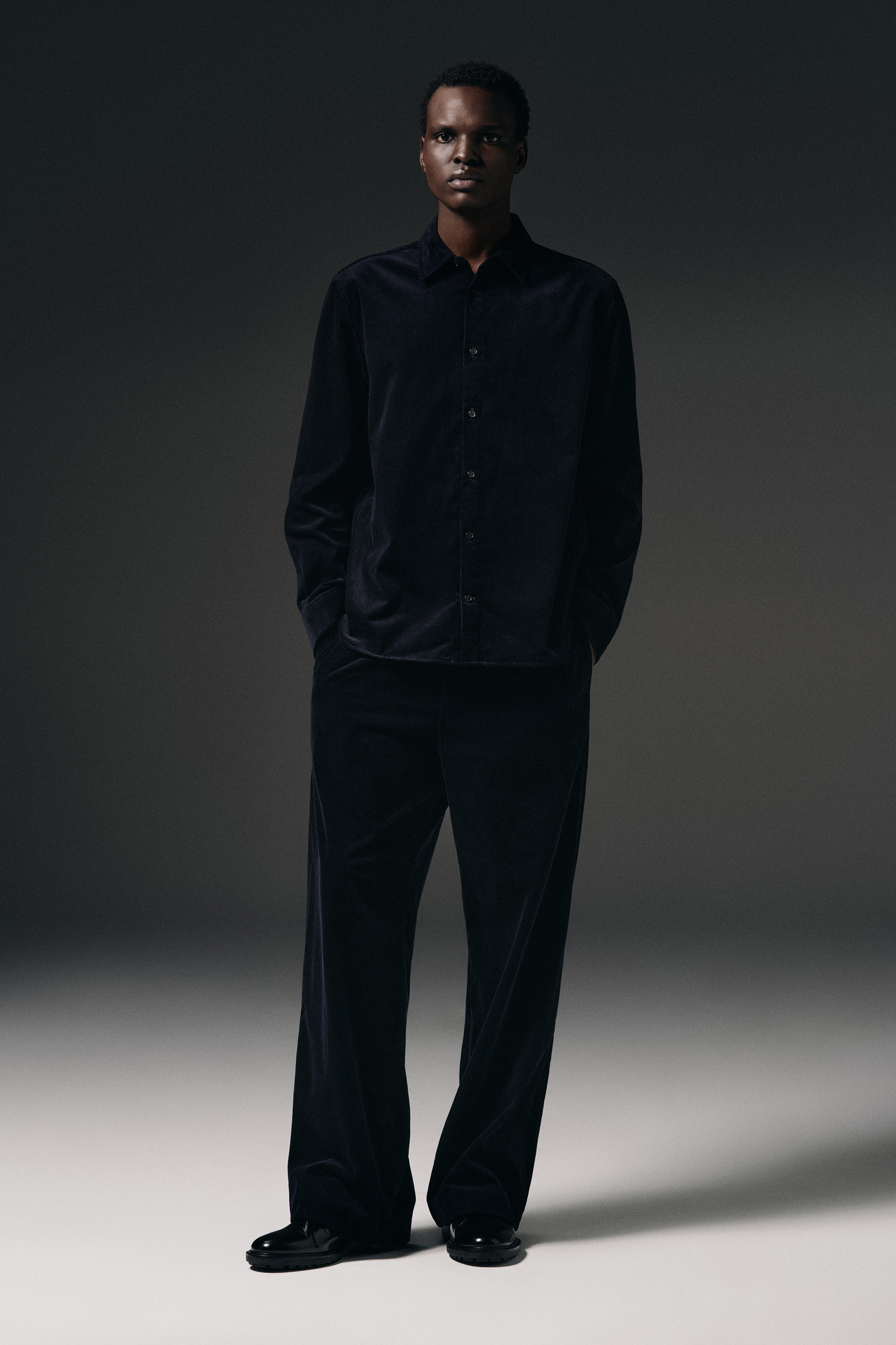 RELAXED CORDUROY SHIRT - NAVY | COS US