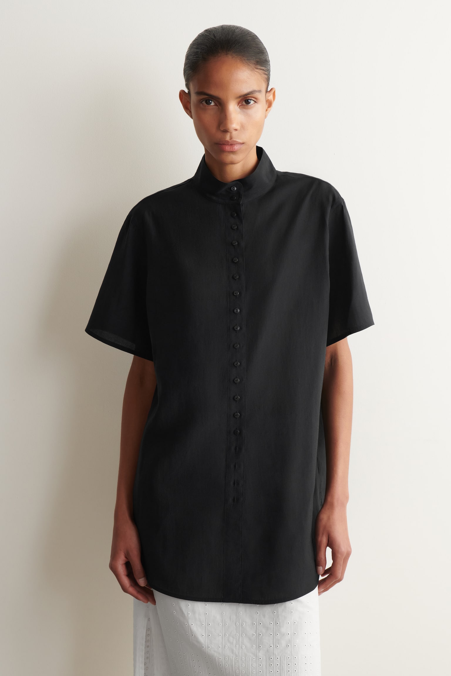 FLUID HIGH-COLLAR SHIRT - BLACK/LIGHT BROWN - 1