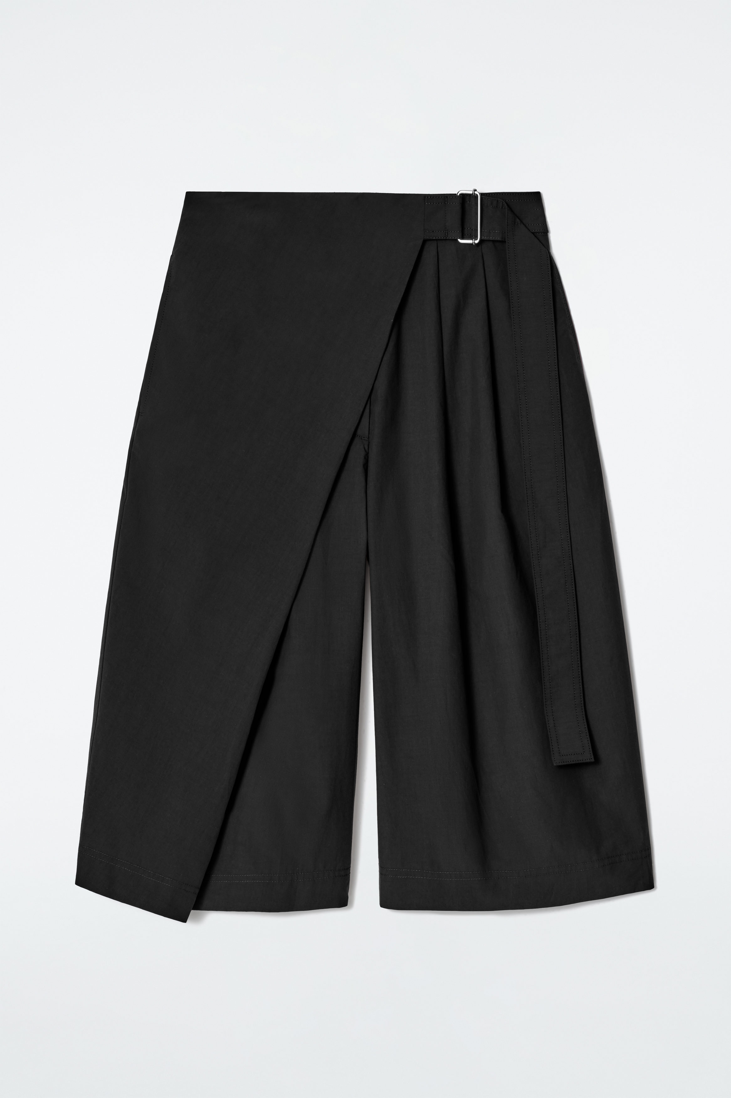 PLEATED KNITTED T-SHIRT - BLACK | COS