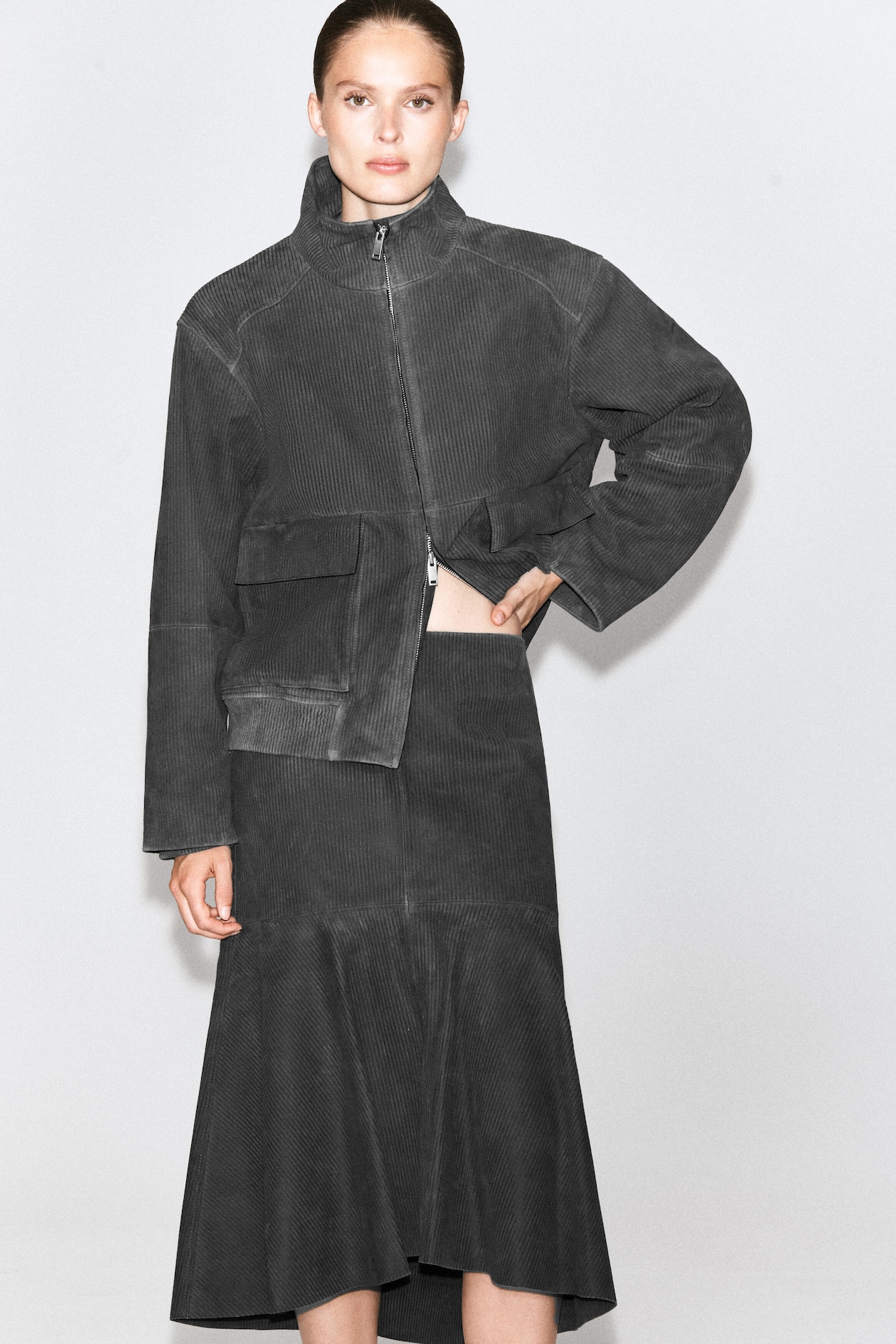 CORDED SUEDE FLARED MIDI SKIRT — ANTHRACITE