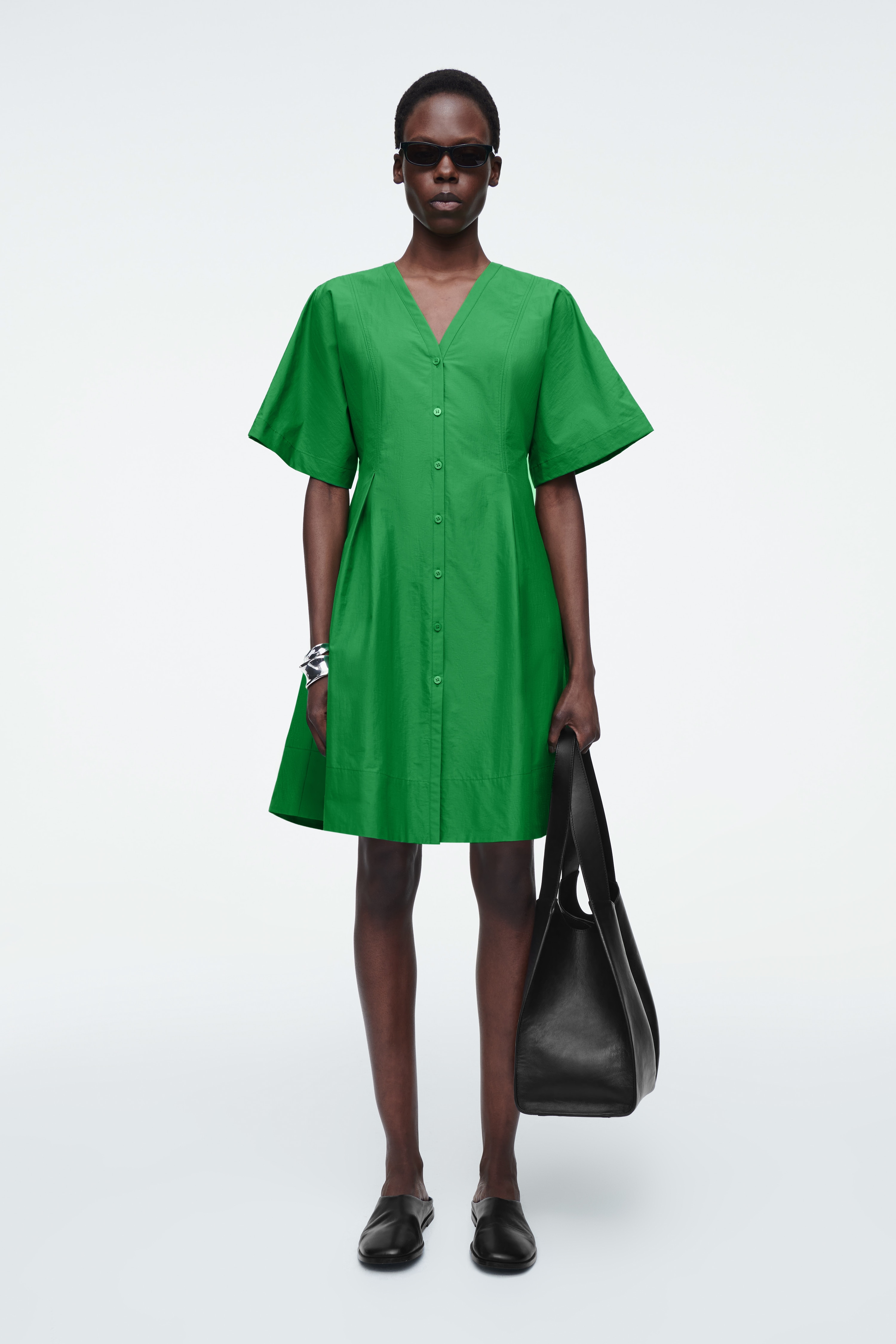 ROCHIE MINI EVAZATĂ PLISATĂ - VERDE/NEGRU