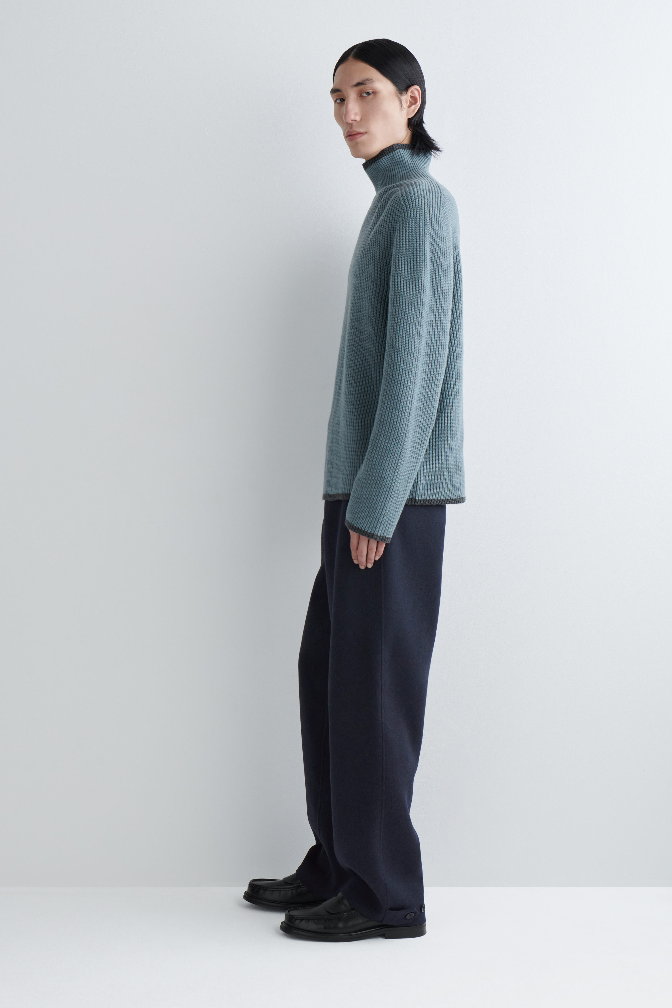 COS ファンネルネックウール ドライバーズニット COS ファンネルネックウールドライバーズ ニット XS Knitwear