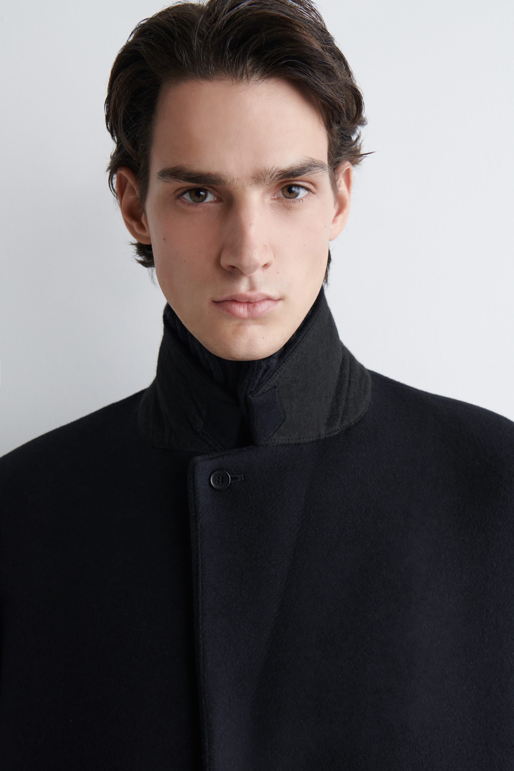 SINGLE-BREASTED WOOL COAT