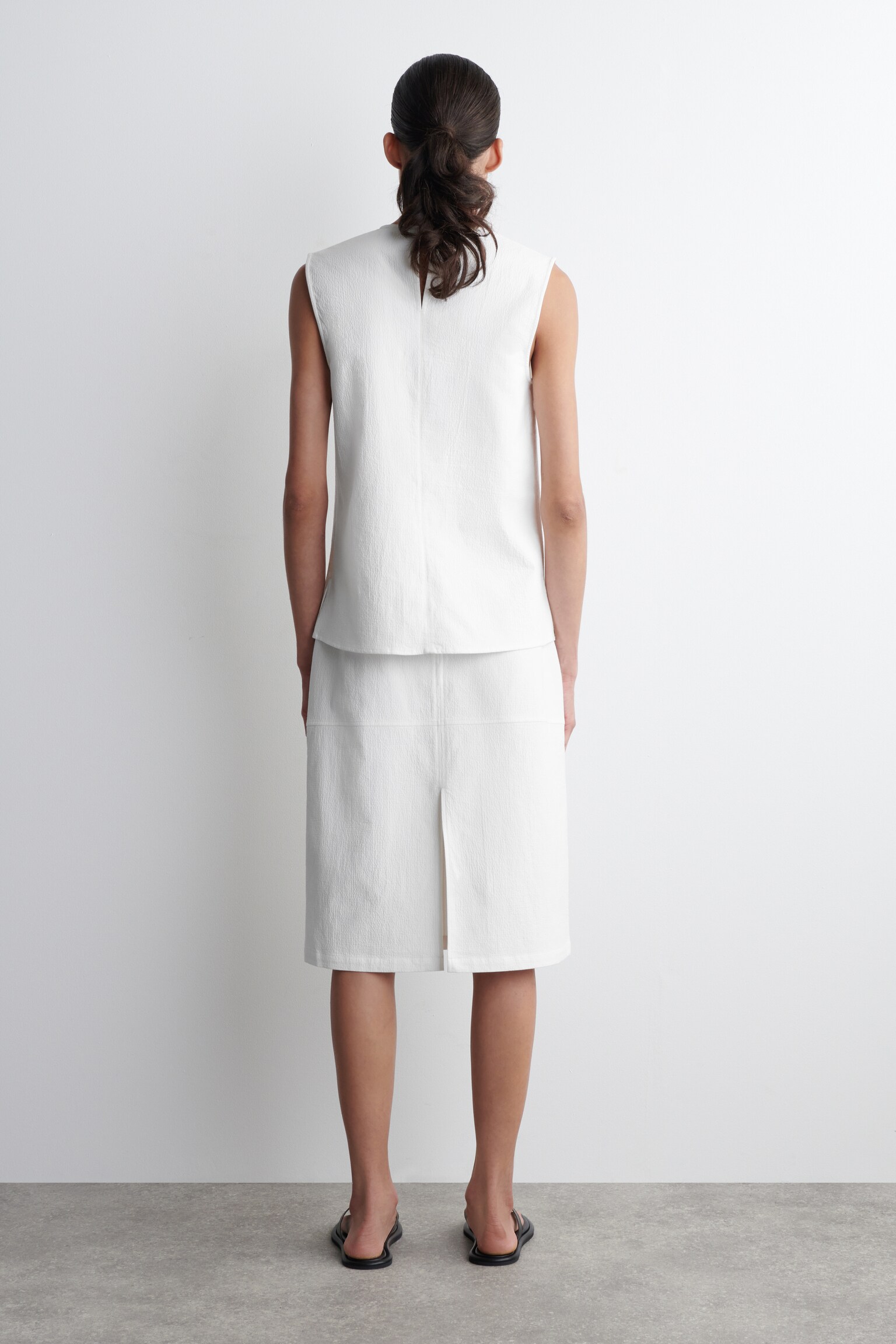 HAUT SANS MANCHES EN CRÊPE DE COTON - BLANC/GRIS - 5