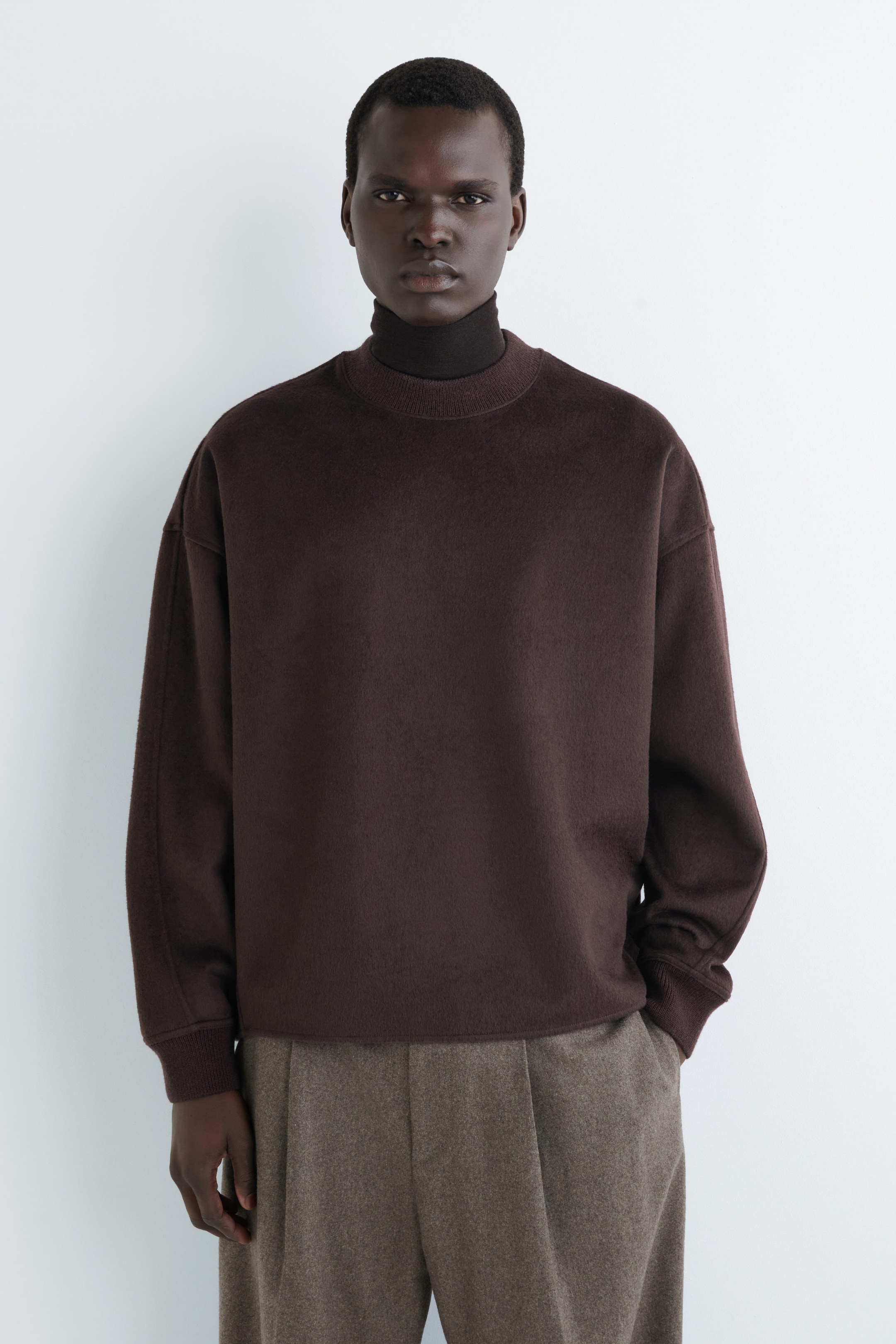 OVERSIZED MERINO-WOOL JERSEY SWEATER