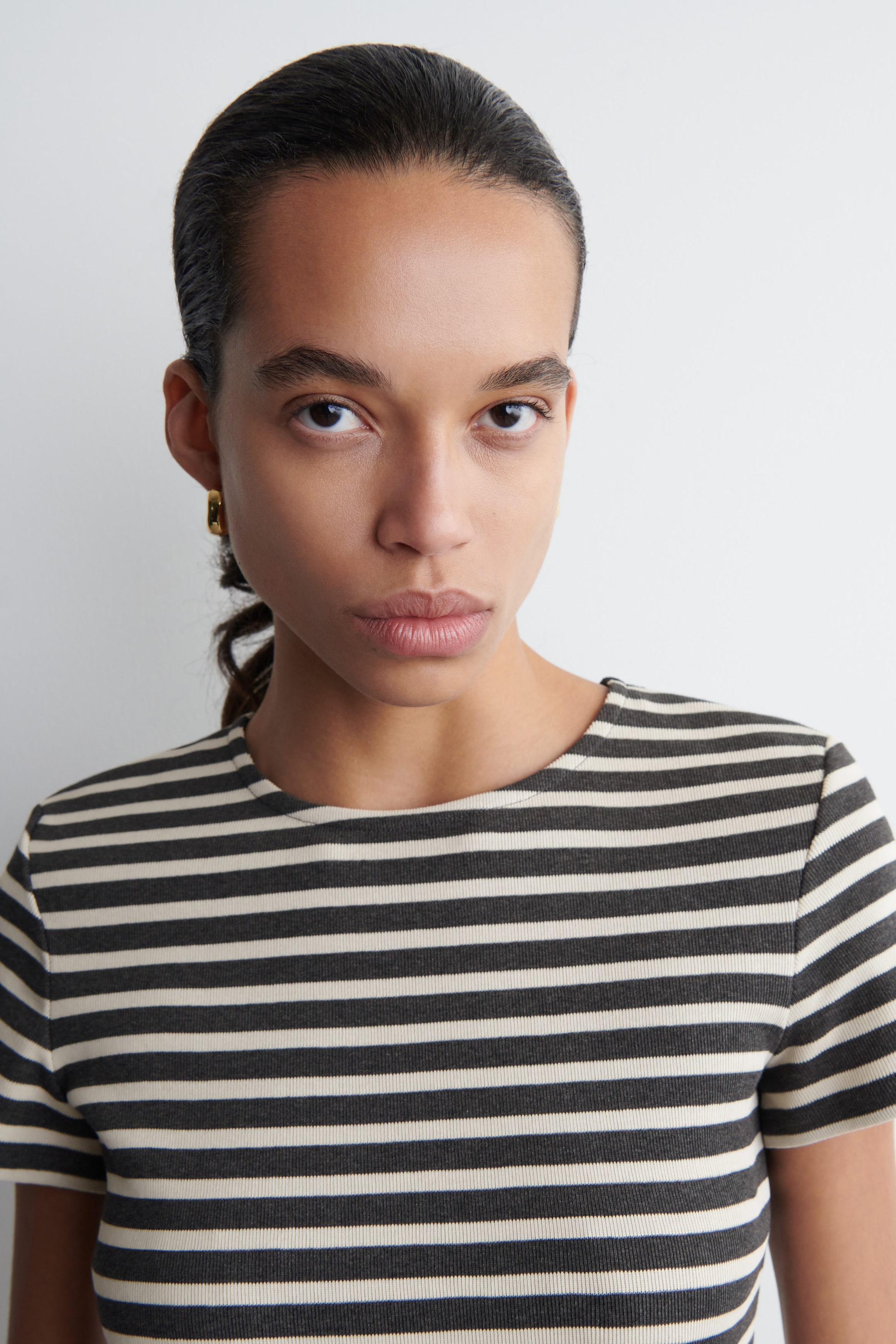 SHRUNKEN SLIM RIBBED T-SHIRT
