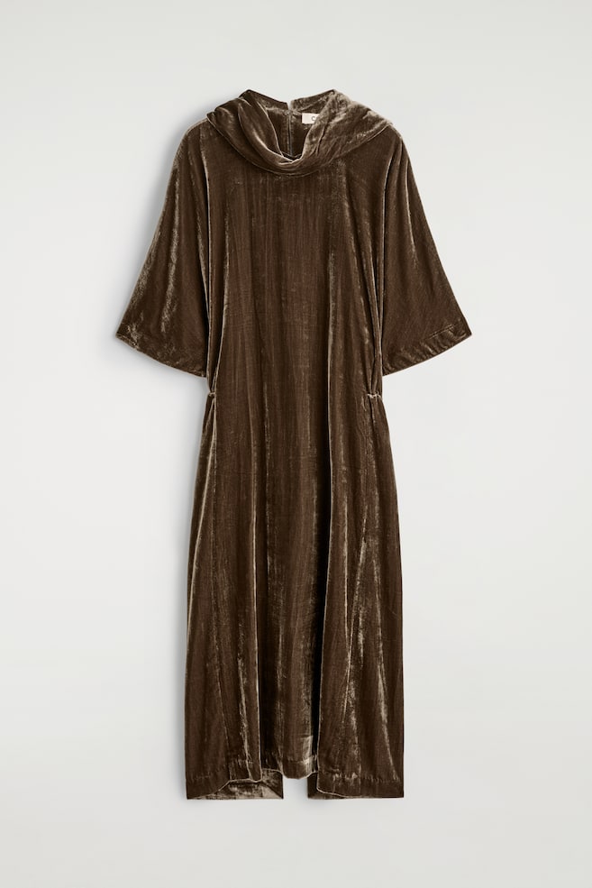 VESTIDO MIDI DE TERCIOPELO CUELLO DRAPEADO - MARRÓN OSCURO/AZUL MARINO - 1