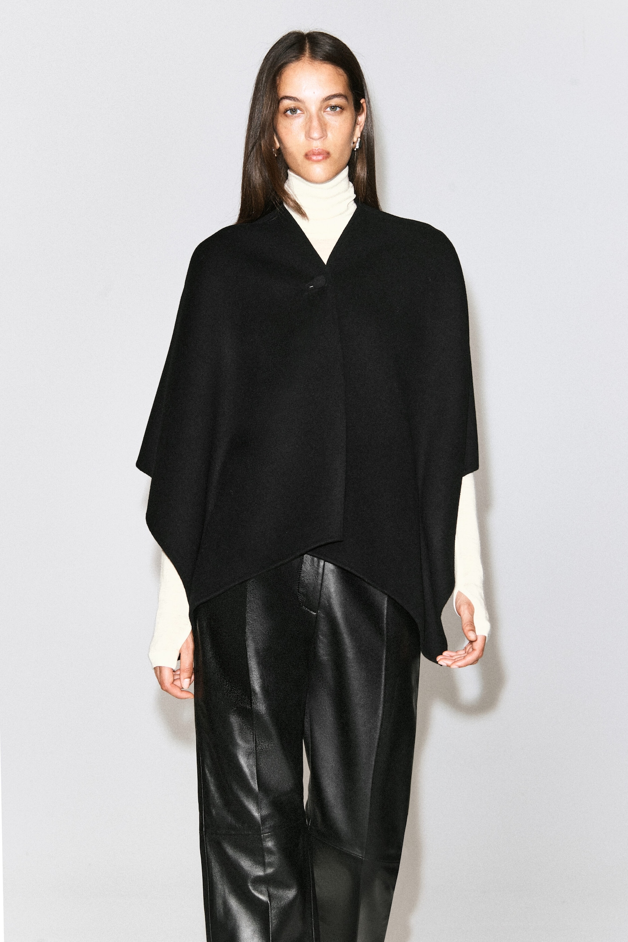 DOUBLE-FACED WOOL-BLEND CAPE — BLACK