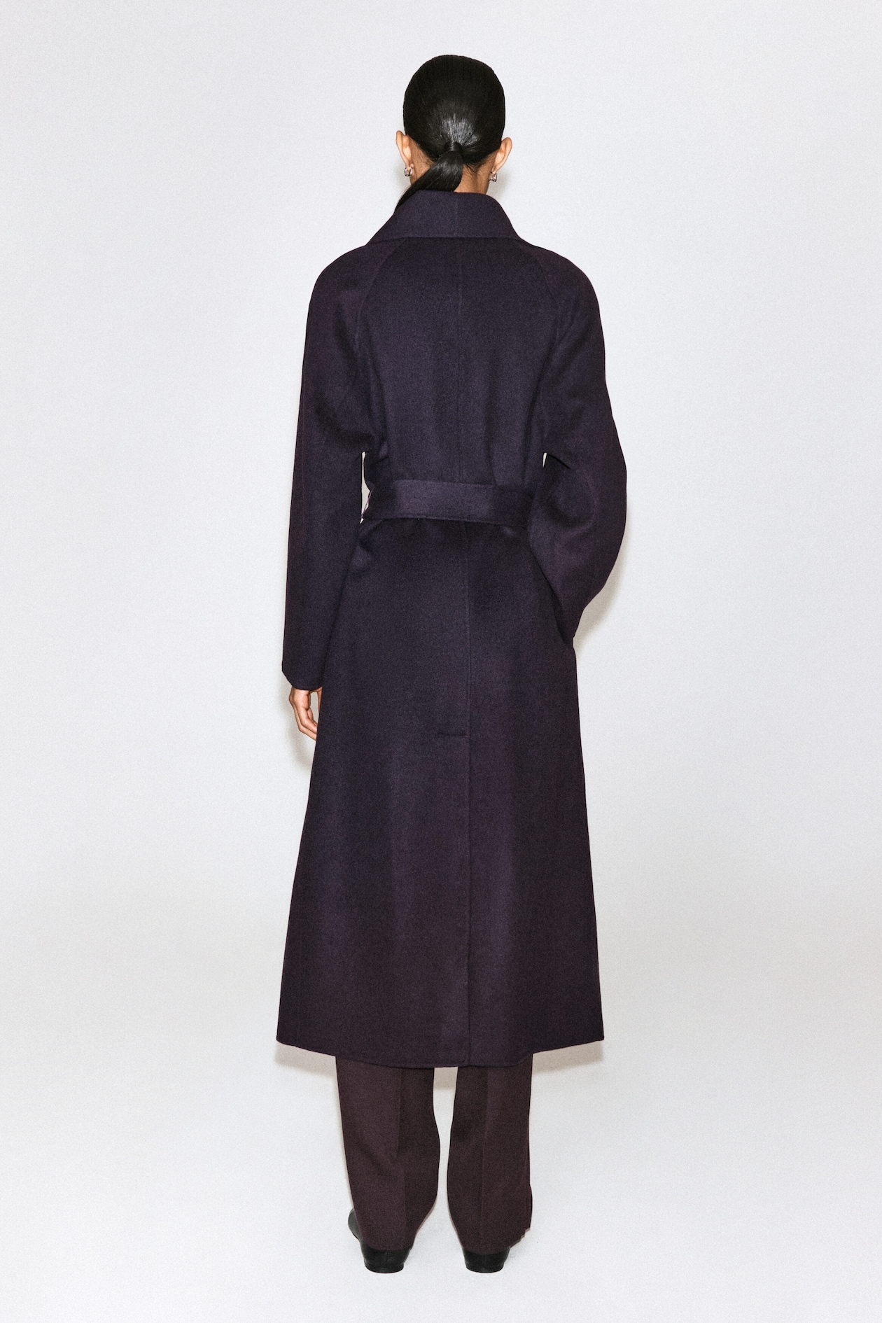 DOUBLE-FACED WOOL SHAWL-COLLAR COAT — EGGPLANT