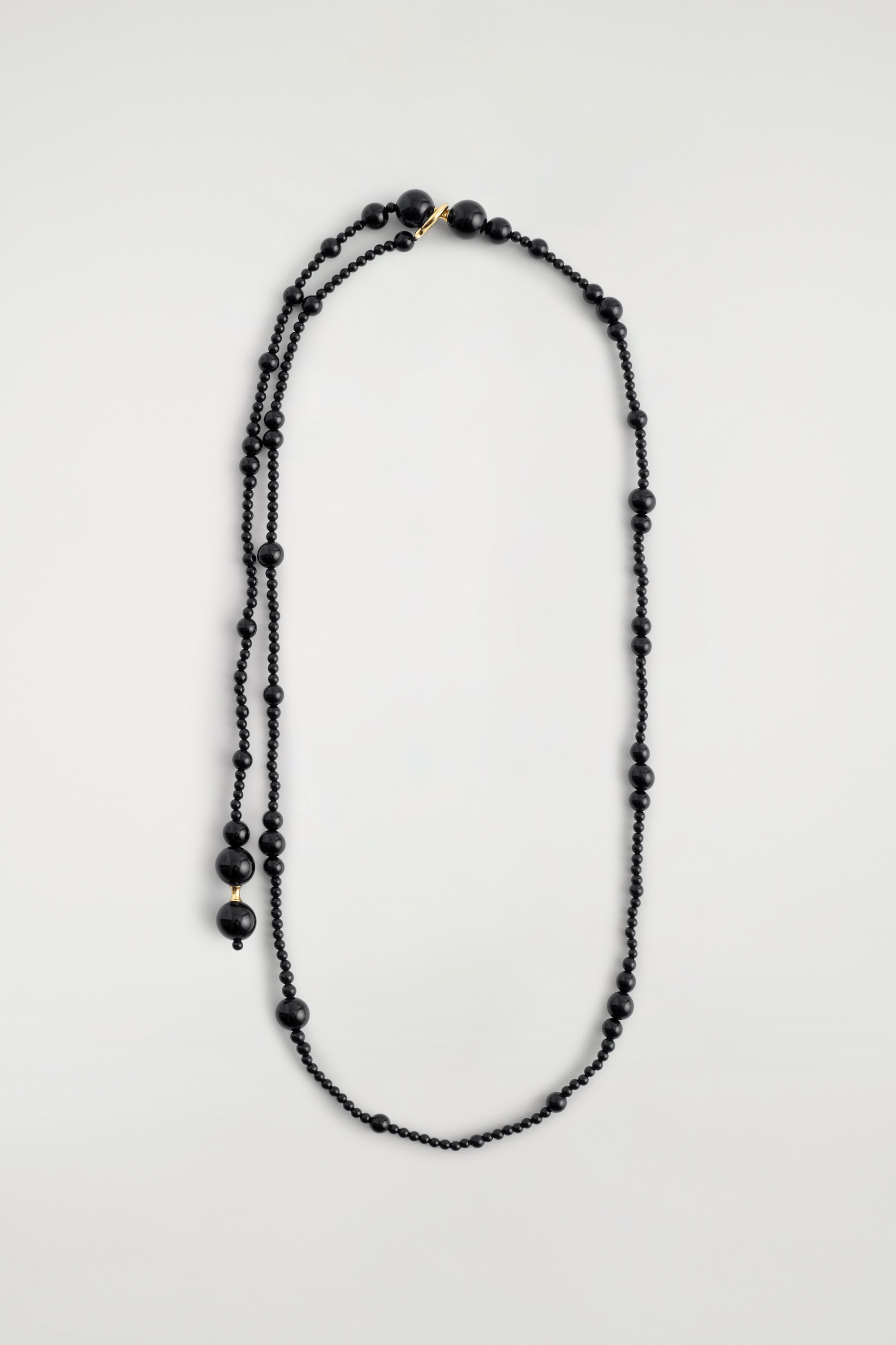 COLLAR CON CUENTAS DE ÁGATA - NEGRO