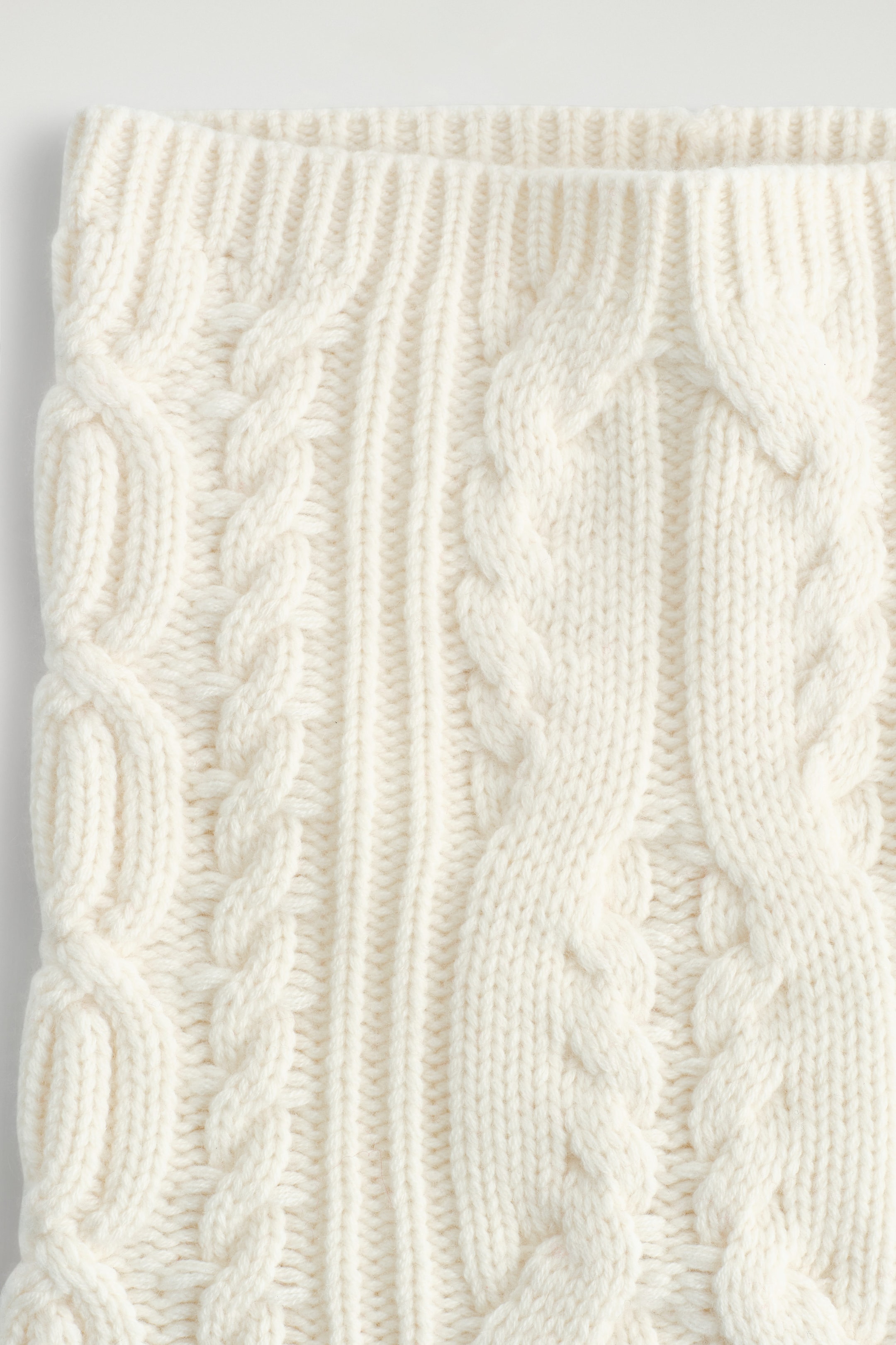 CABLE-KNIT WOOL-CASHMERE SNOOD