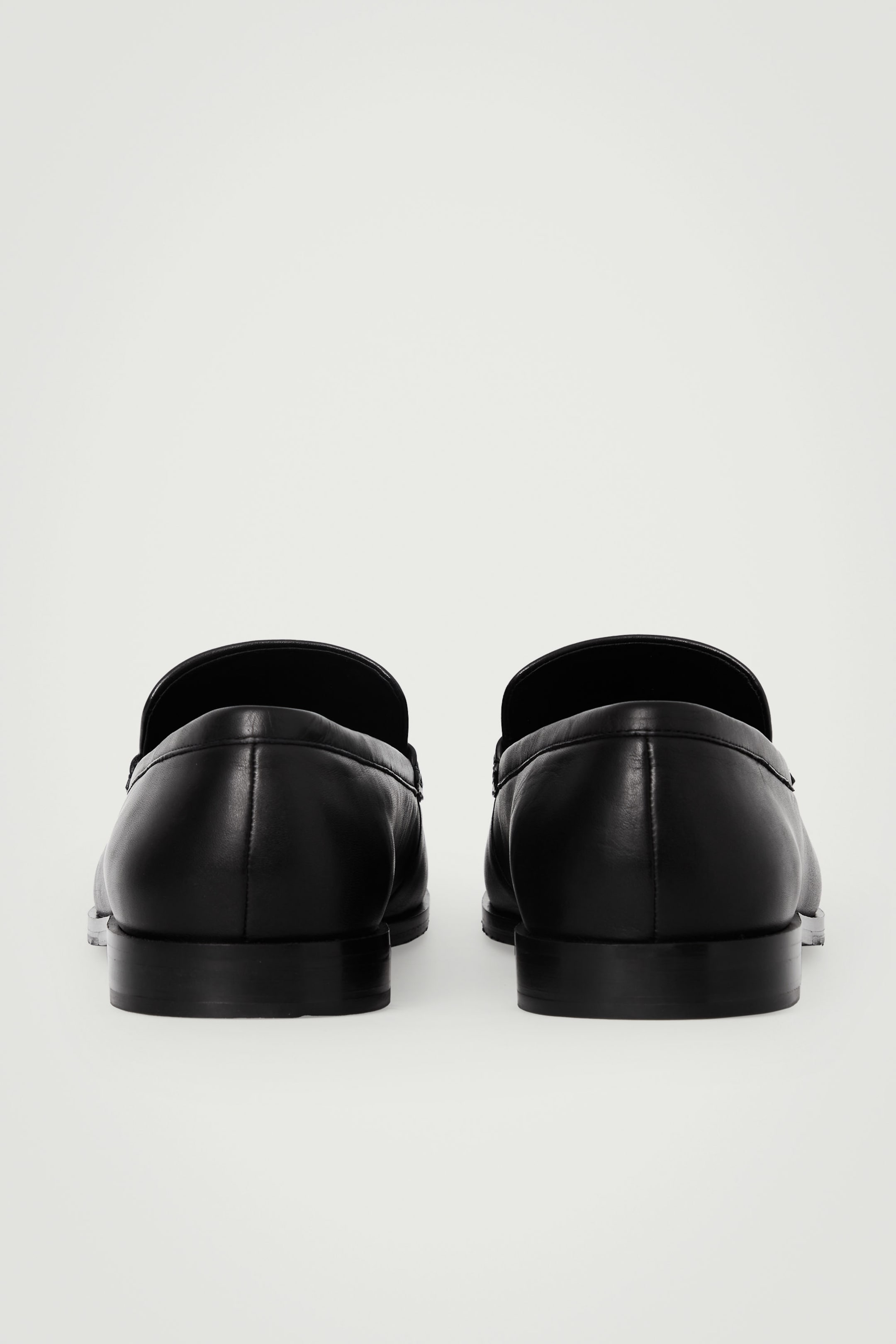 MOCASINES DE PIEL FRUNCIDOS
