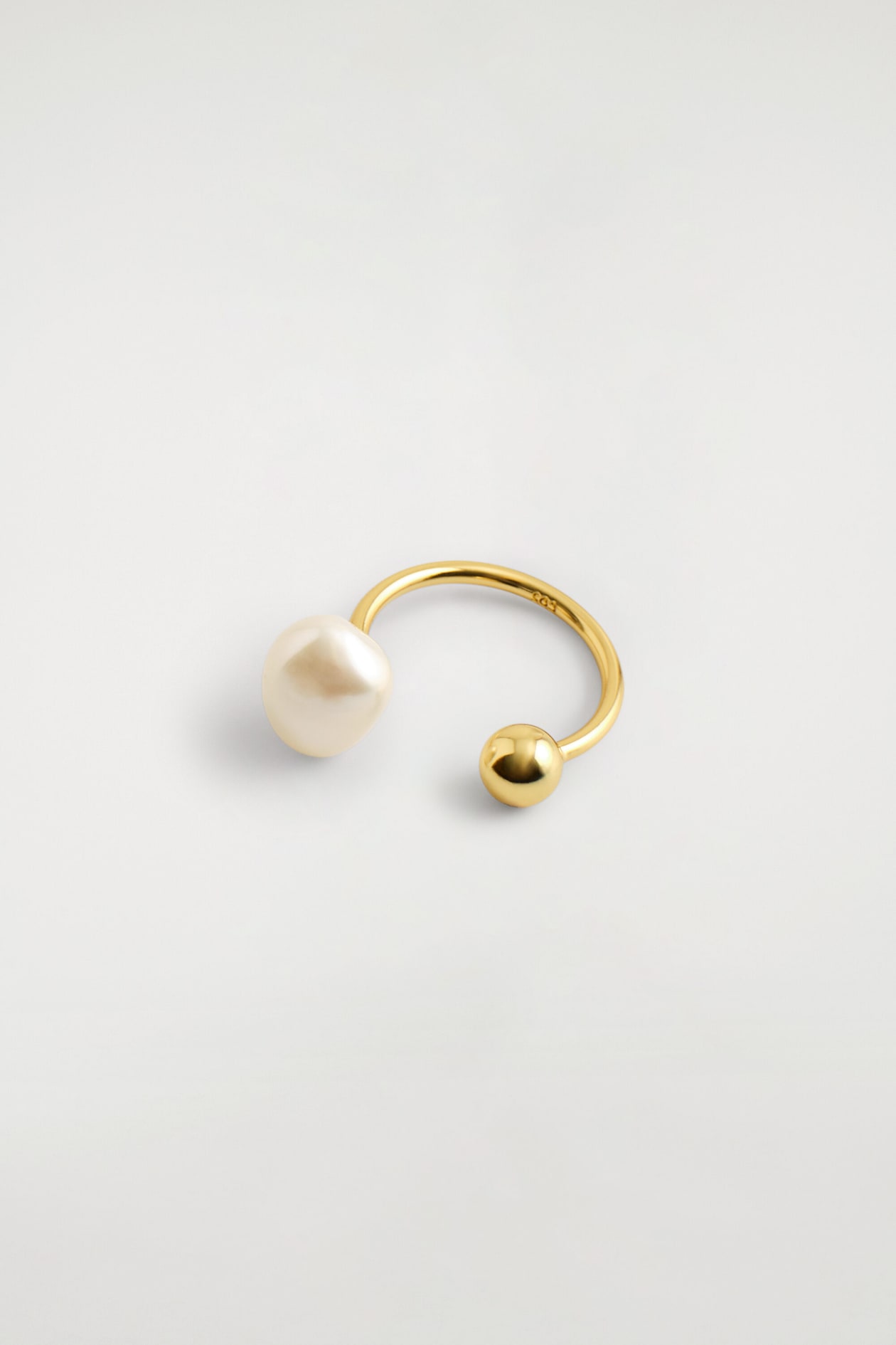 FLOATING FRESHWATER PEARL RING — GOLD