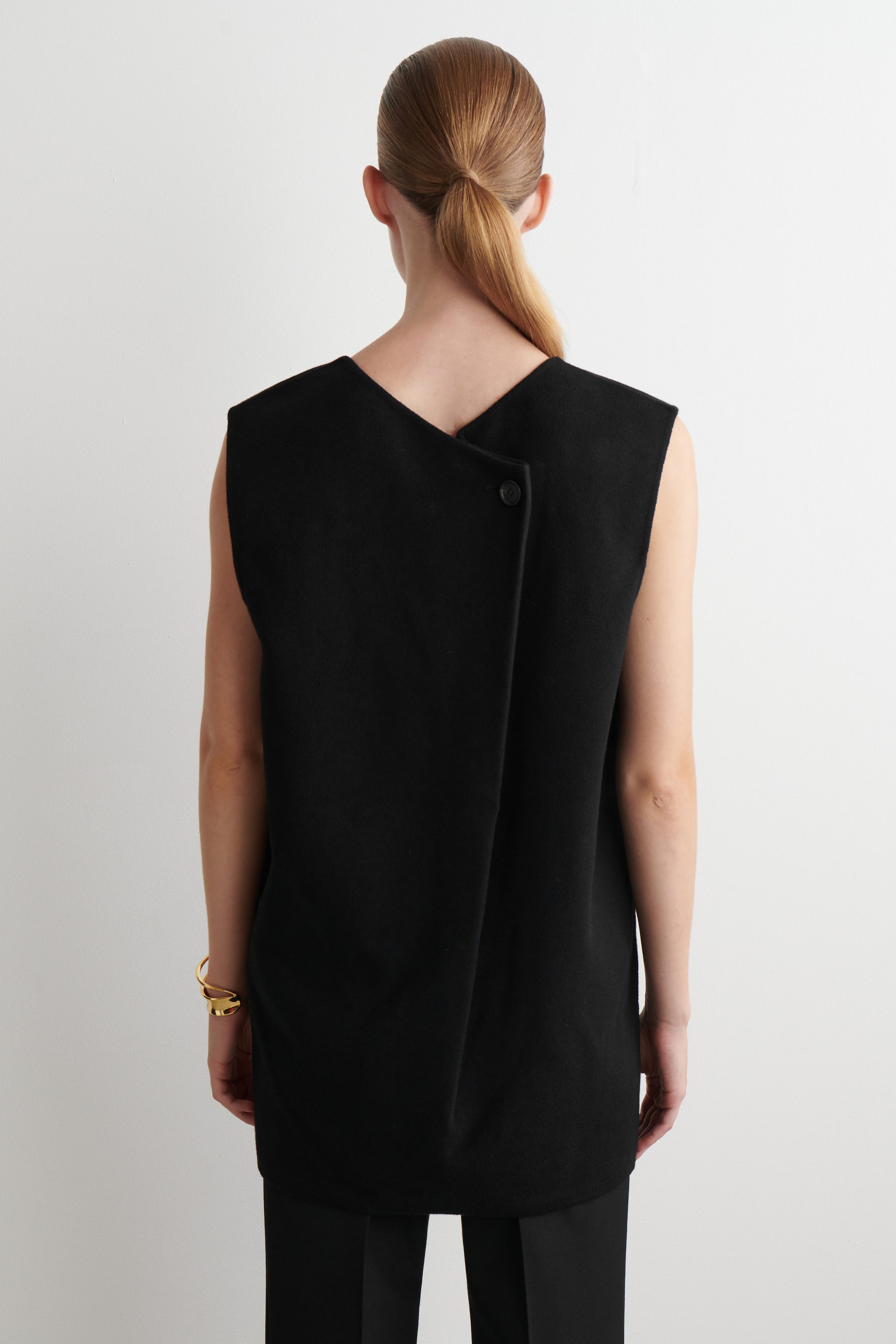 DOUBLE-FACED WOOL TANK