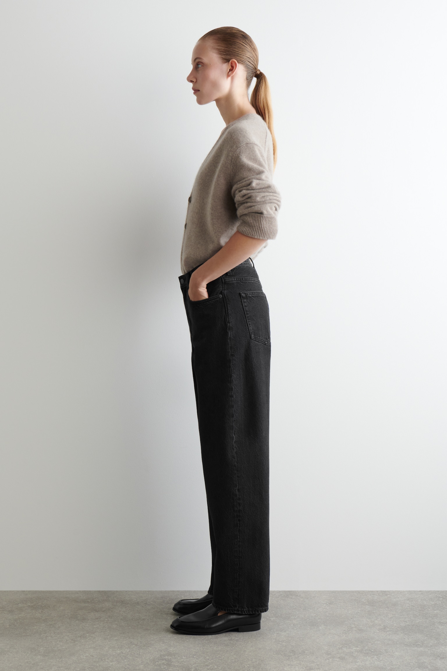 BAY BARREL-LEG JEANS - BLACK/DARK BLUE/BLUE/LIGHT PINK/BROWN - 7