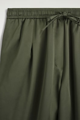 PLEATED SATIN DRAWSTRING PANTS — KHAKI 6