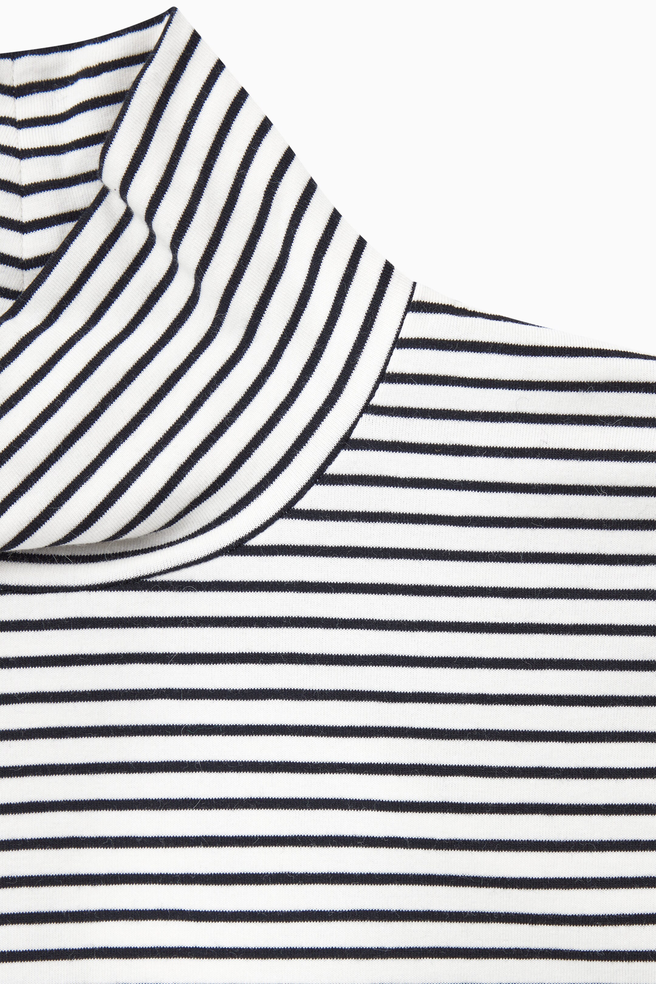 StillMedia/DescriptiveDetail