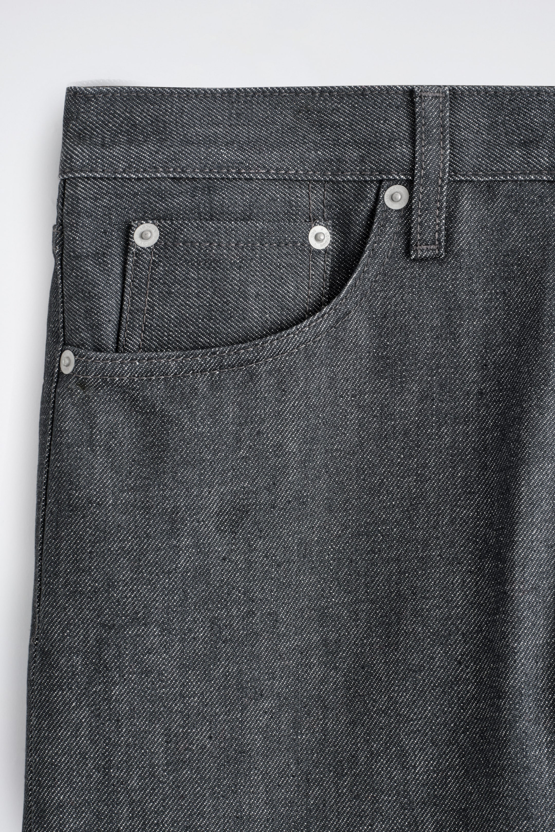 StillMedia/DescriptiveDetail