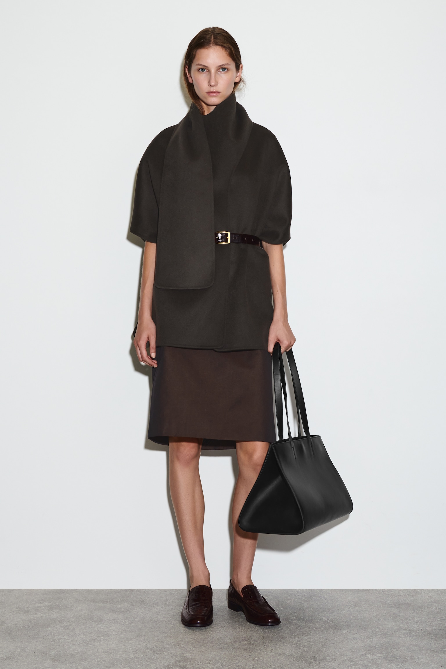 DOUBLE-FACED WOOL SCARF CAPE - DARK BROWN/BLACK - 4