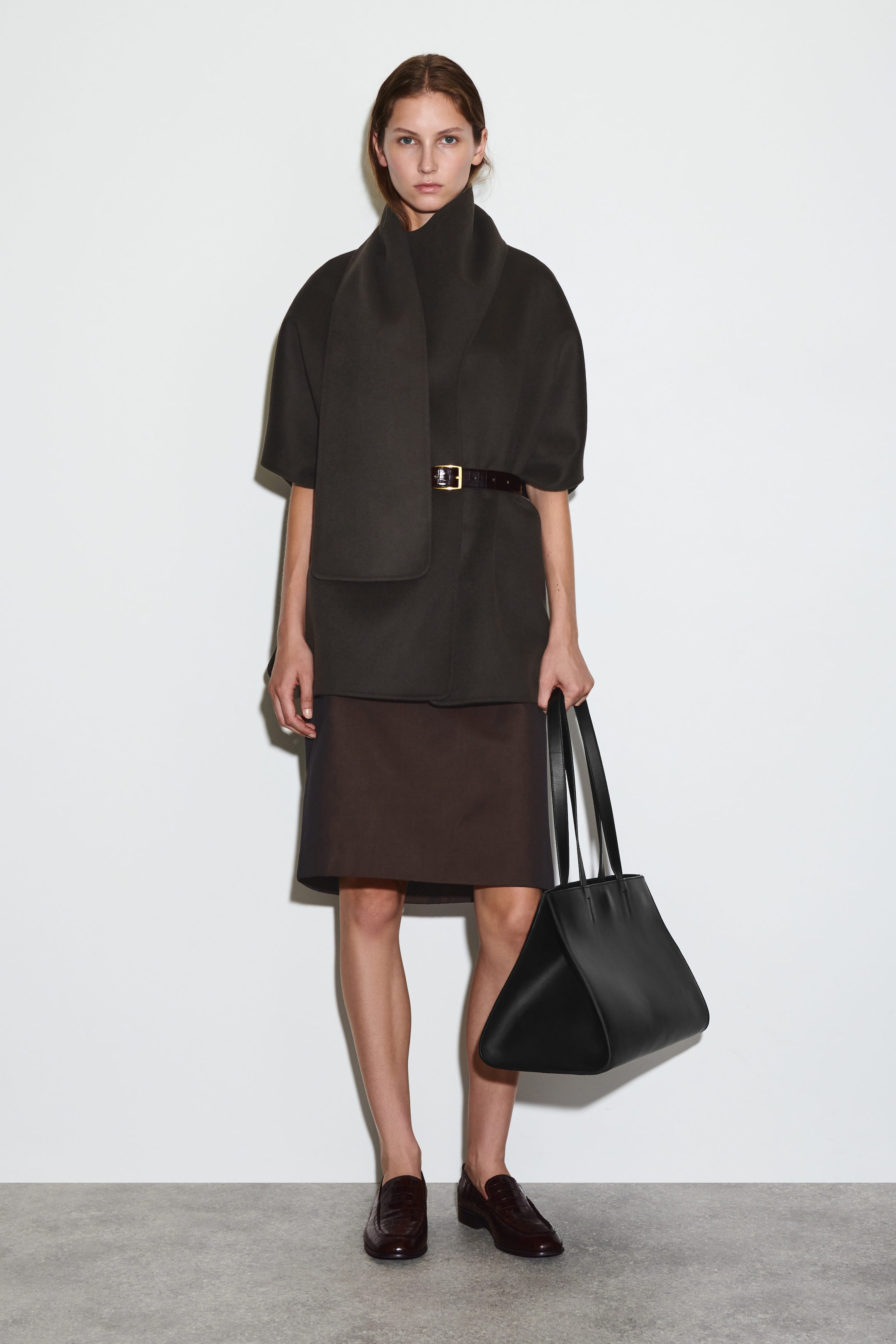 DOUBLE-FACED WOOL SCARF CAPE