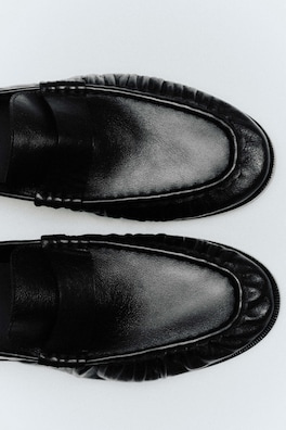 RUCHED LEATHER LOAFERS — BLACK 4