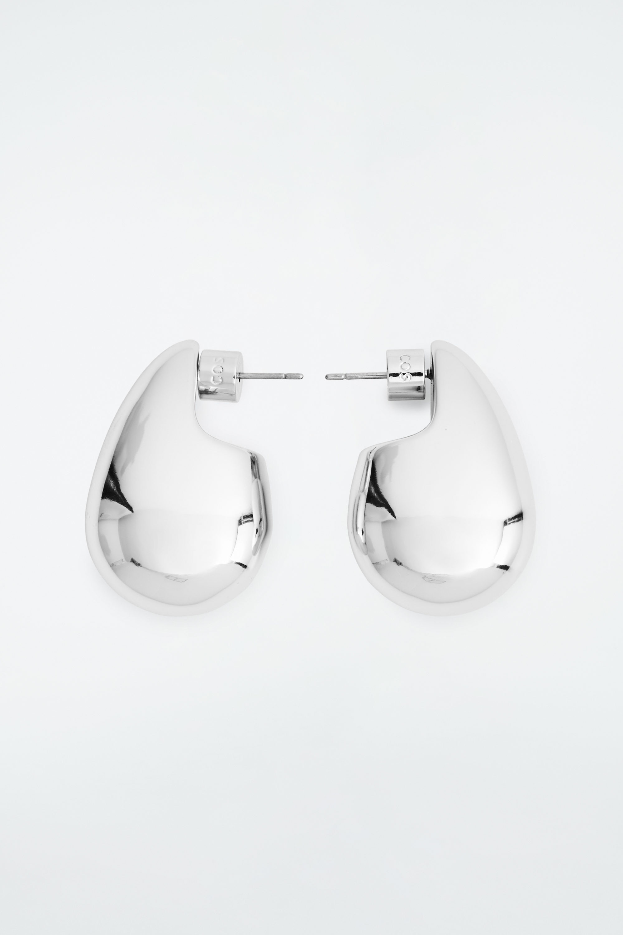 OVERSIZED CHUNKY DROPLET EARRINGS - SILVER | COS