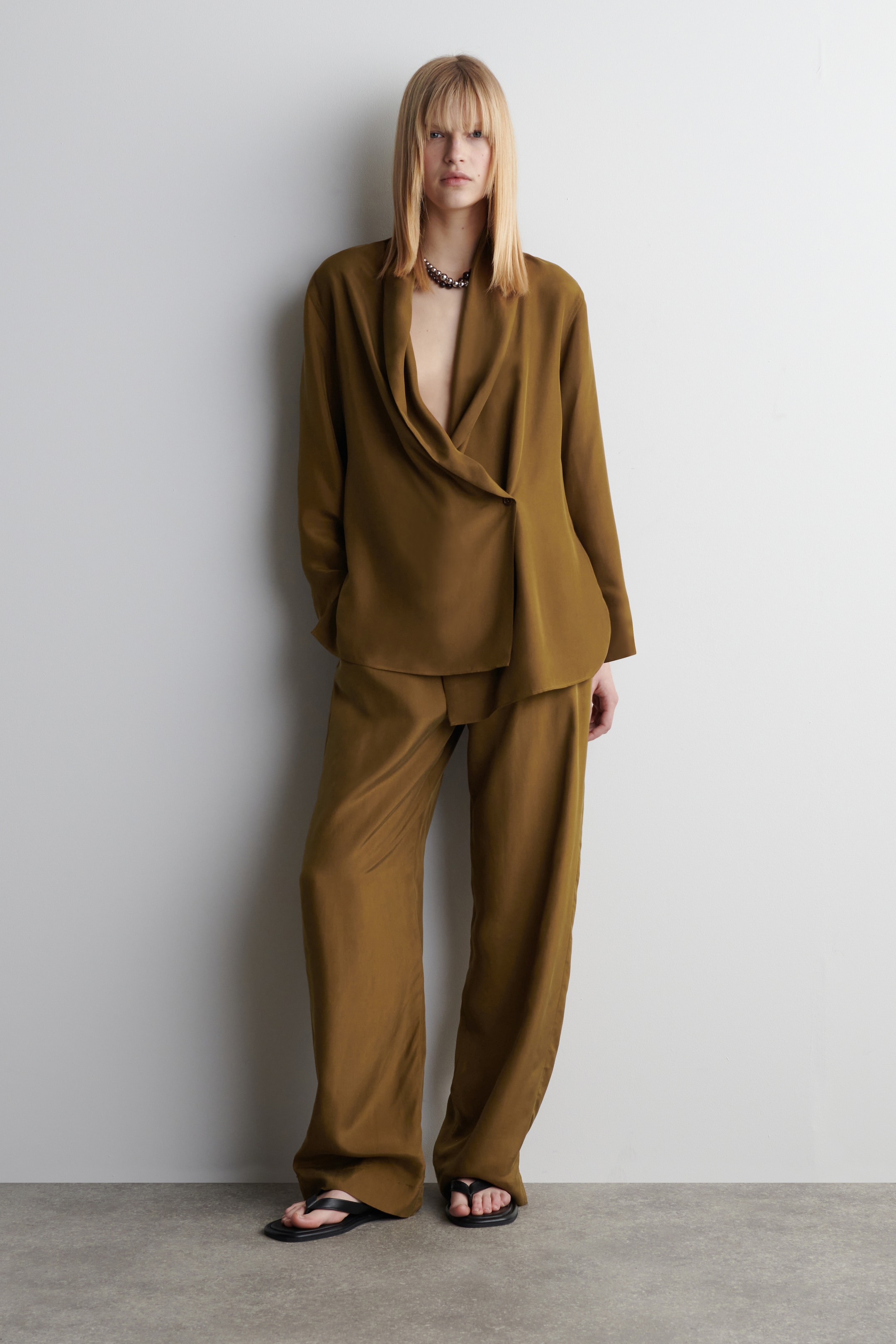 Se større billede: SILKEBUKSER – RELAXED - BRUN - DAME | H&M DK 1