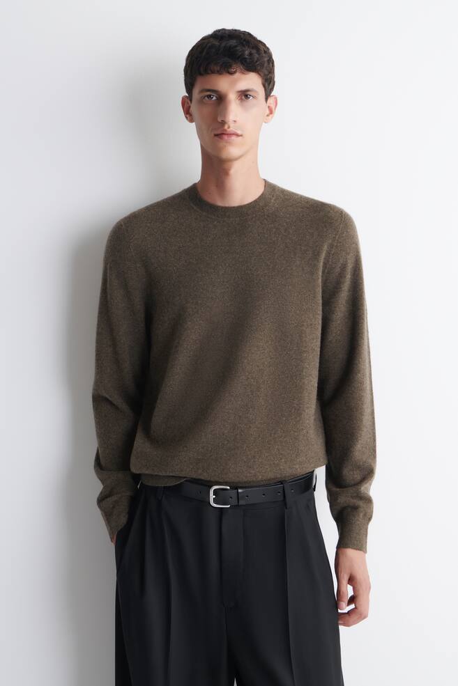 JERSEY CASHMERE CUELLO REDONDO - MARRÓN JASPEADO/GRIS JASPEADO - 1