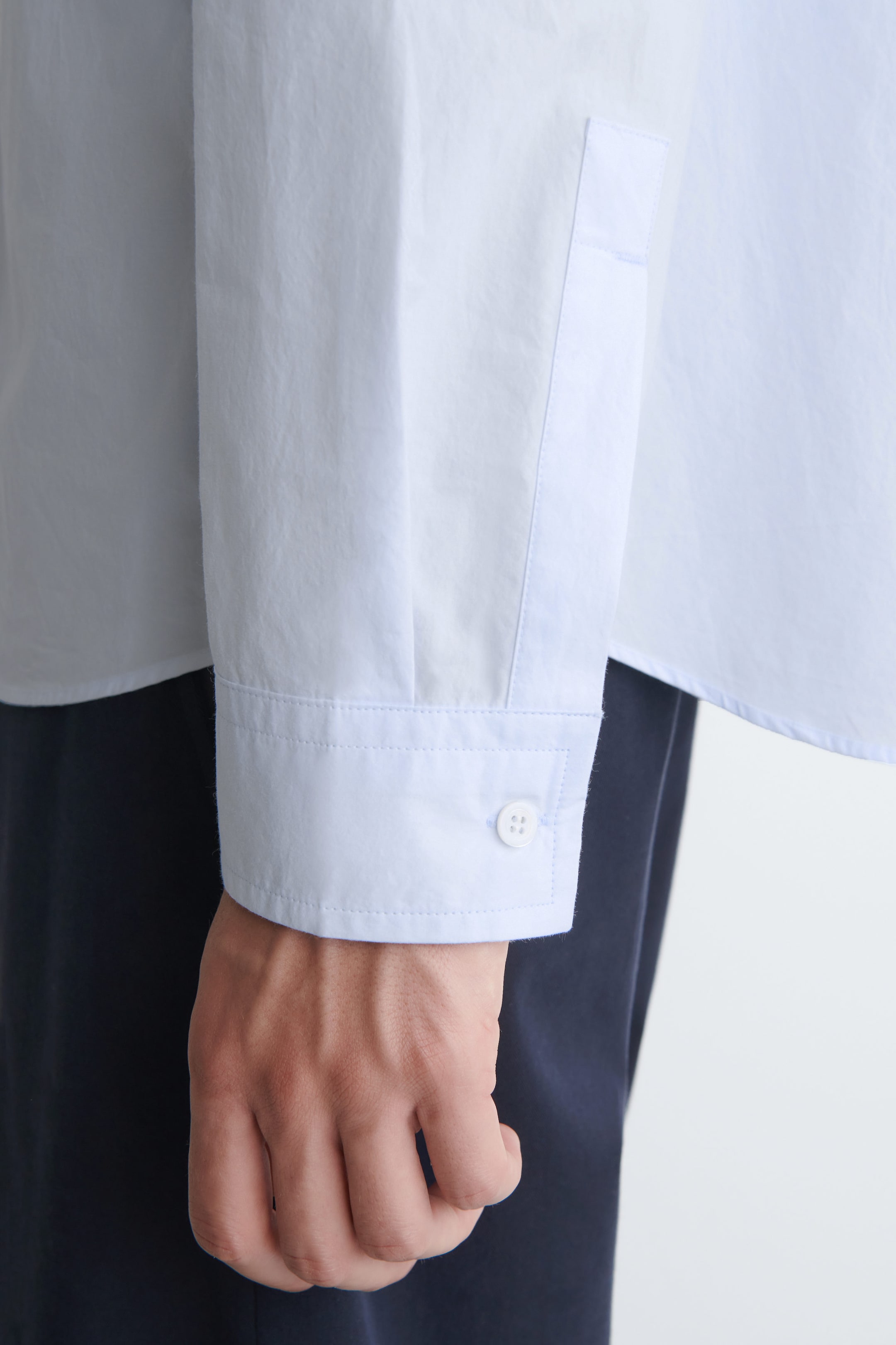 CAMICIA RILASSATA IN POPELINE DI COTONE PIMA