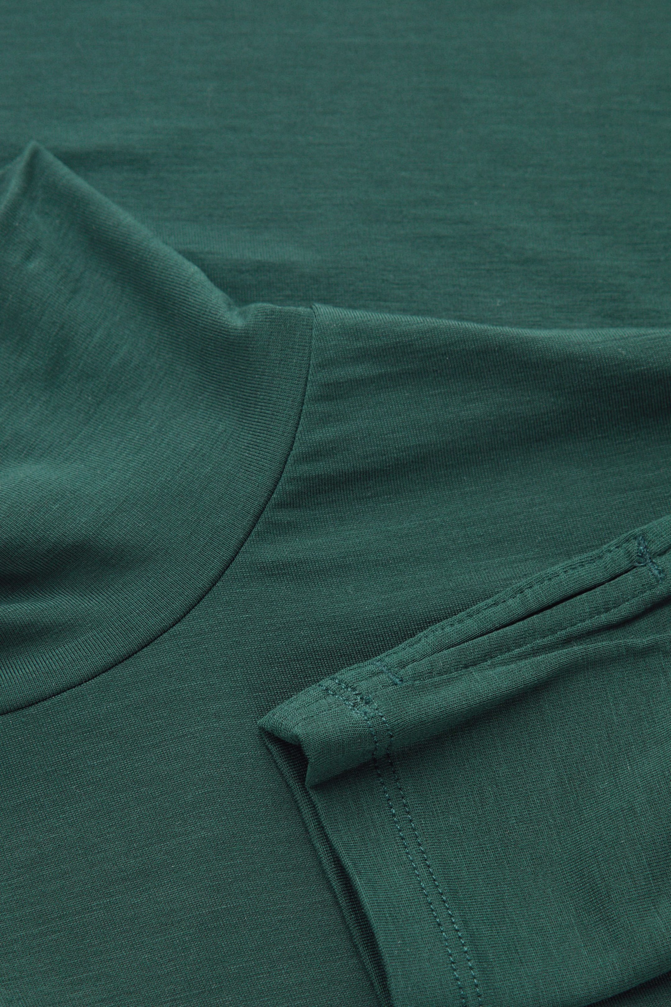 StillMedia/DescriptiveDetail