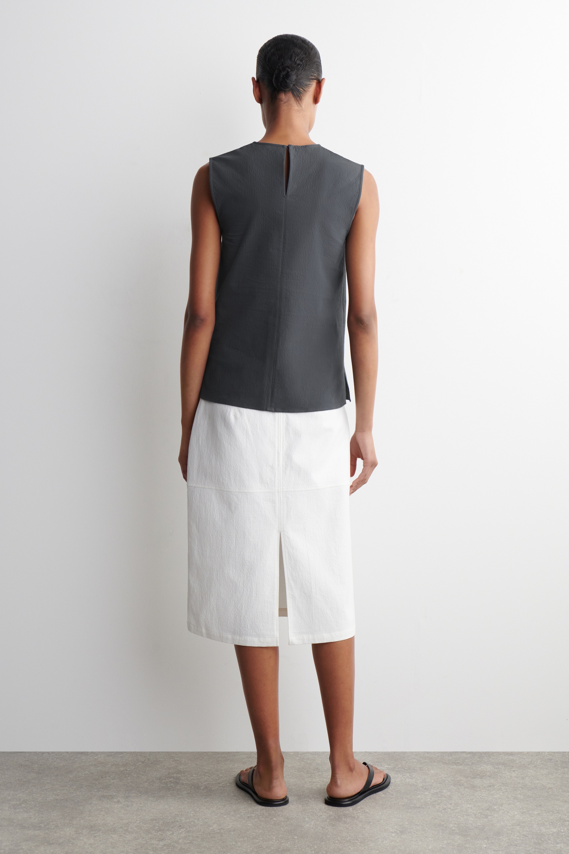 Agrandir l'image: HAUT SANS MANCHES EN CRÊPE DE COTON - GRIS - FEMME | H&M FR 4