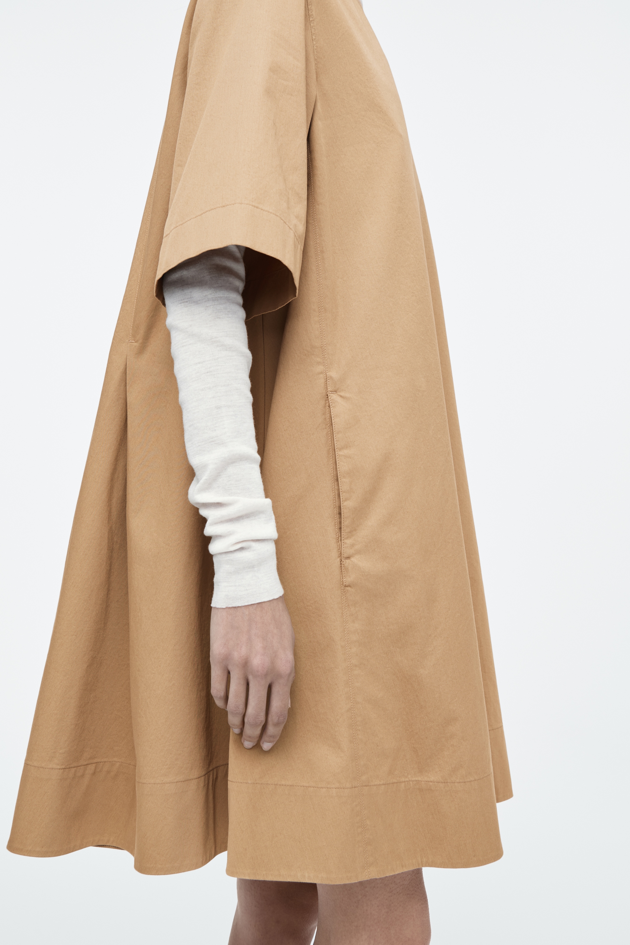 Grösseres Bild ansehen: MINIKLEID AUS BAUMWOLLE MIT FALTEN - BEIGE - DAMEN | H&M CH 5