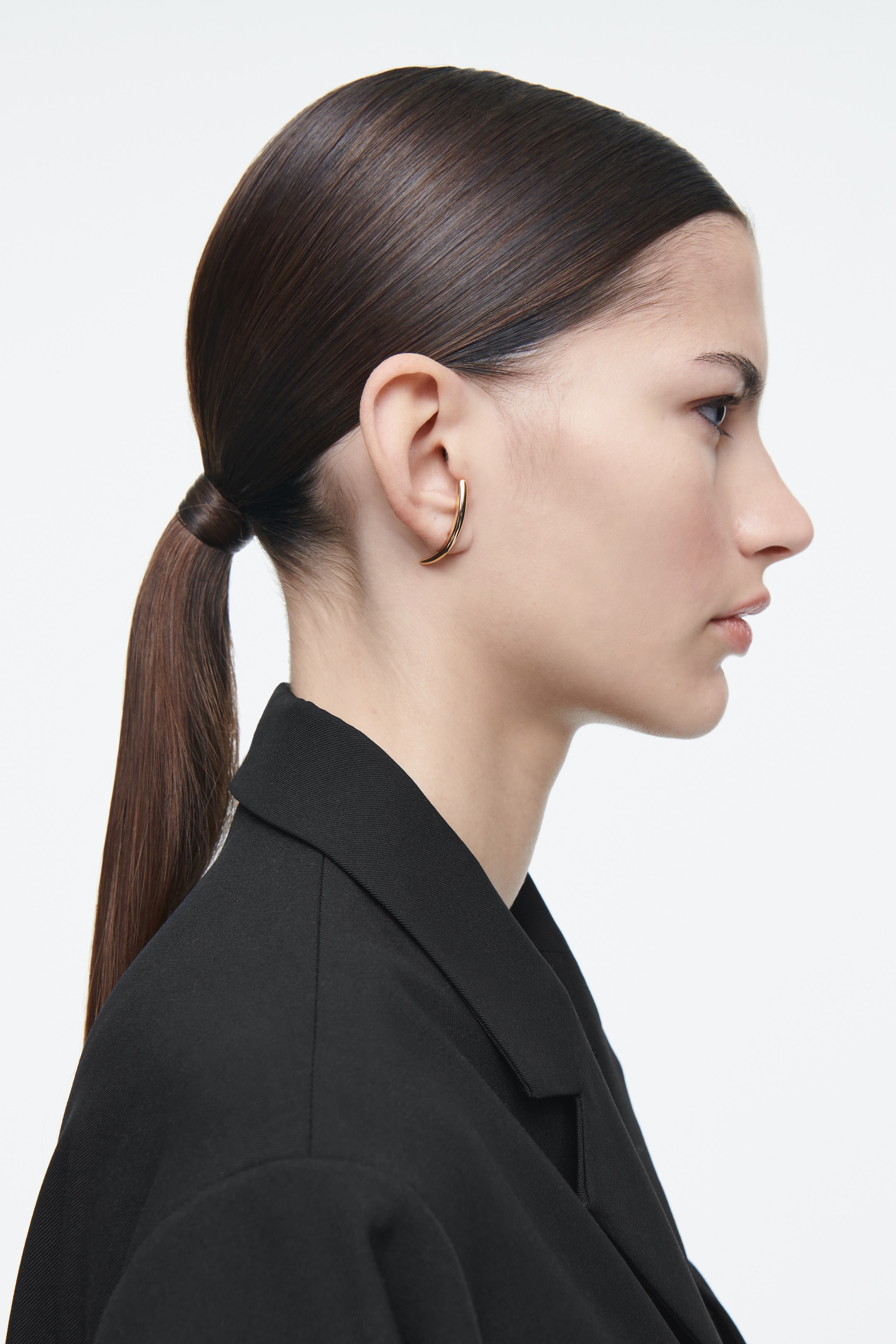 Ver imagen más grande: PENDIENTES PEQUEÑOS CURVOS - DORADO - MUJER | H&M ES 2