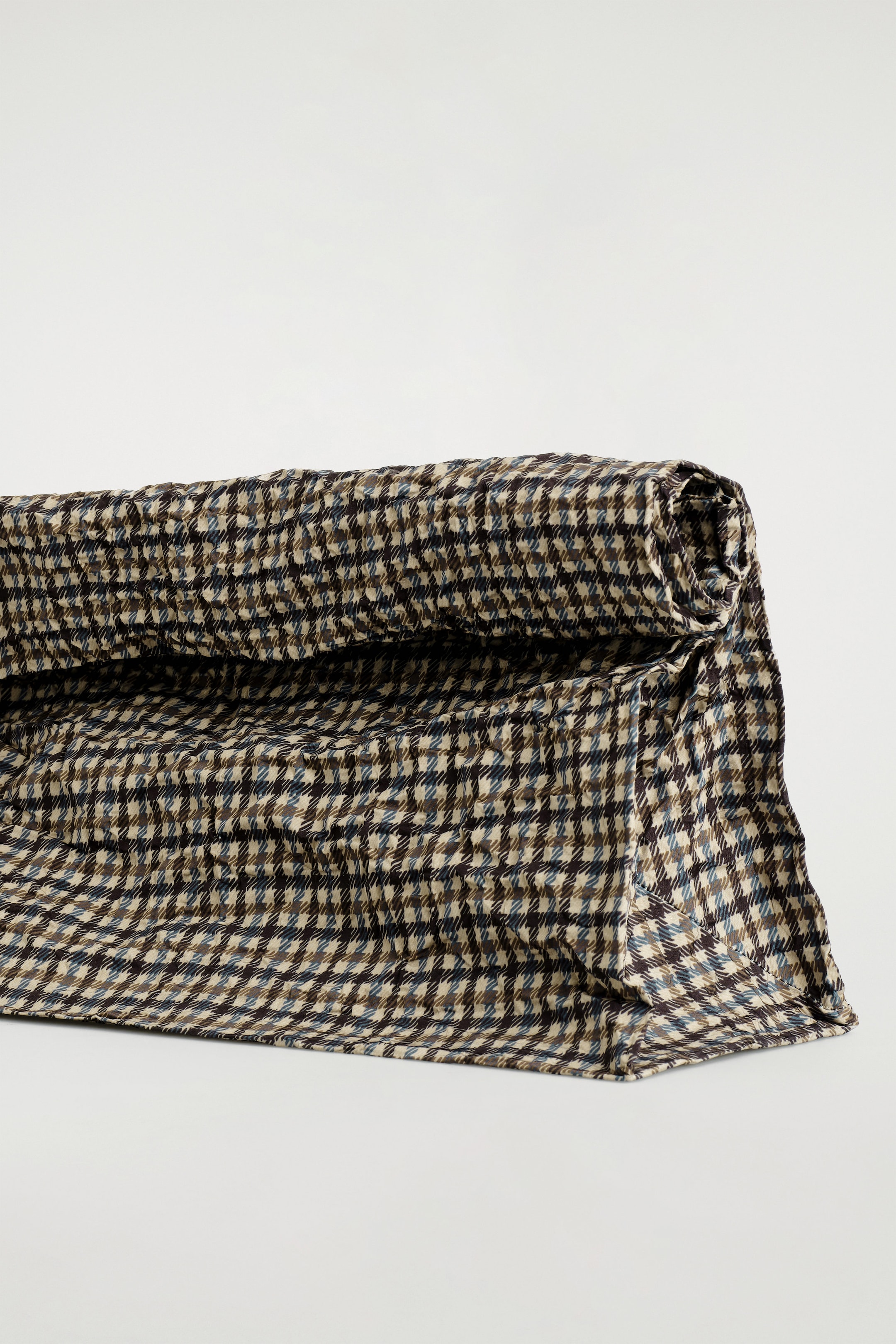 FOLDED OVERSIZED CLUTCH BAG