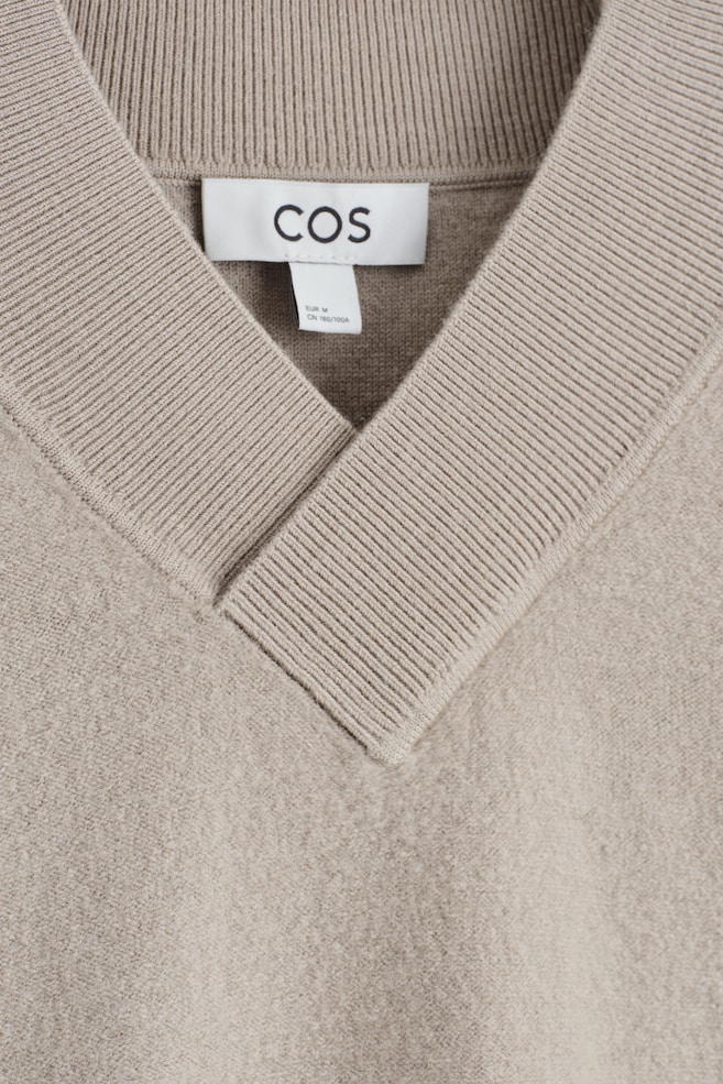 STRIPED BOILED-WOOL V-NECK JUMPER — BEIGE / STRIPED