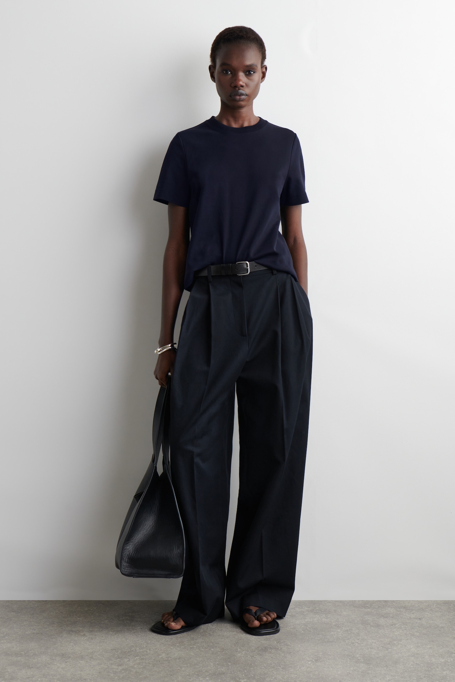 CLEAN CUT REGULAR T-SHIRT - NAVY/black/GREY MARL/WHITE/LIGHT BEIGE/CHARCOAL MÉLANGE/WHITE / BLACK/PINK / NAVY/KHAKI/NAVY / WHITE / STRIPED/ORANGE / WHITE / STRIPED/NAVY / STRIPED/COBALT BLUE/DARK RED/BRIGHT BLUE/BLACK / STRIPED/off-white / black/RED/LIGHT PINK/BLUE / STRIPED/BLUE/BLACK / GREEN / STRIPED - 4