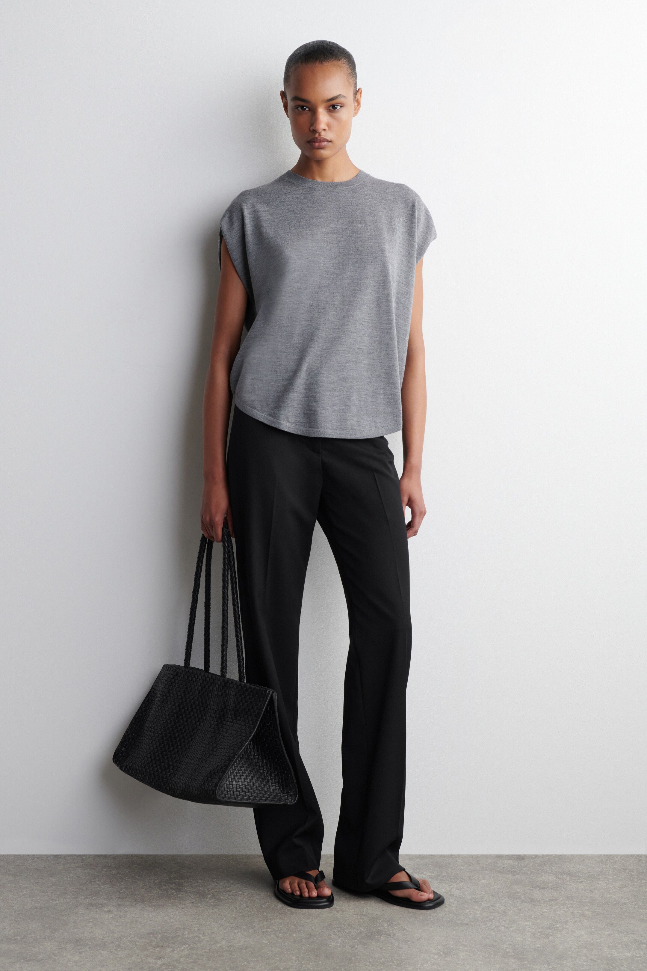 Ver imagen más grande: TOP DE LANA MERINO DE CORTE CIRCULAR - GRIS JASPEADO - MUJER | H&M ES 2