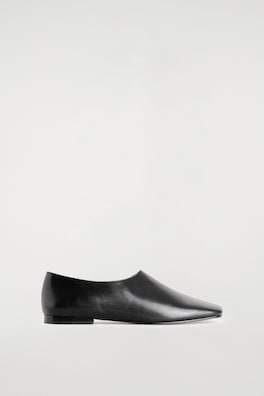 SQUARE-TOE LEATHER FLATS — BLACK 3