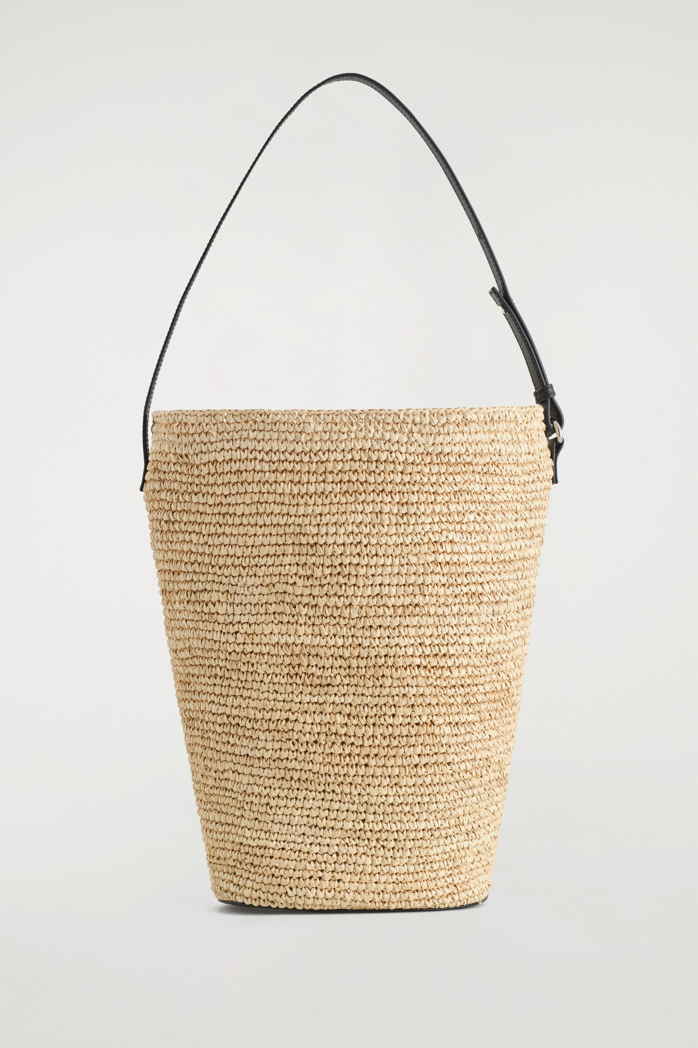 【COS】Bucket Bag Straw バケツバッグ BUCKET BAG - STRAW - BEIGE / BLACK | COS